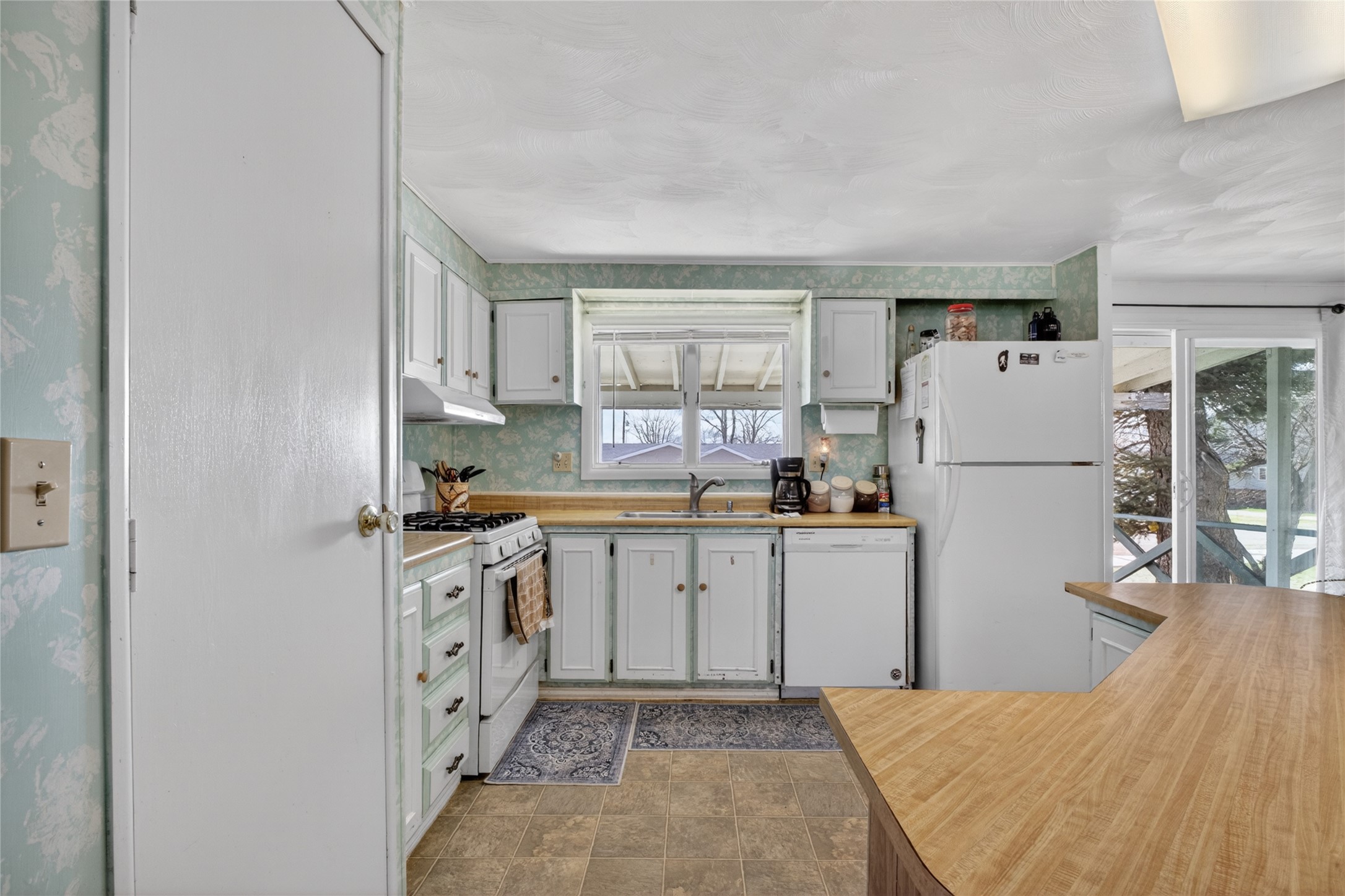 311 2nd Street S Property Photo 6