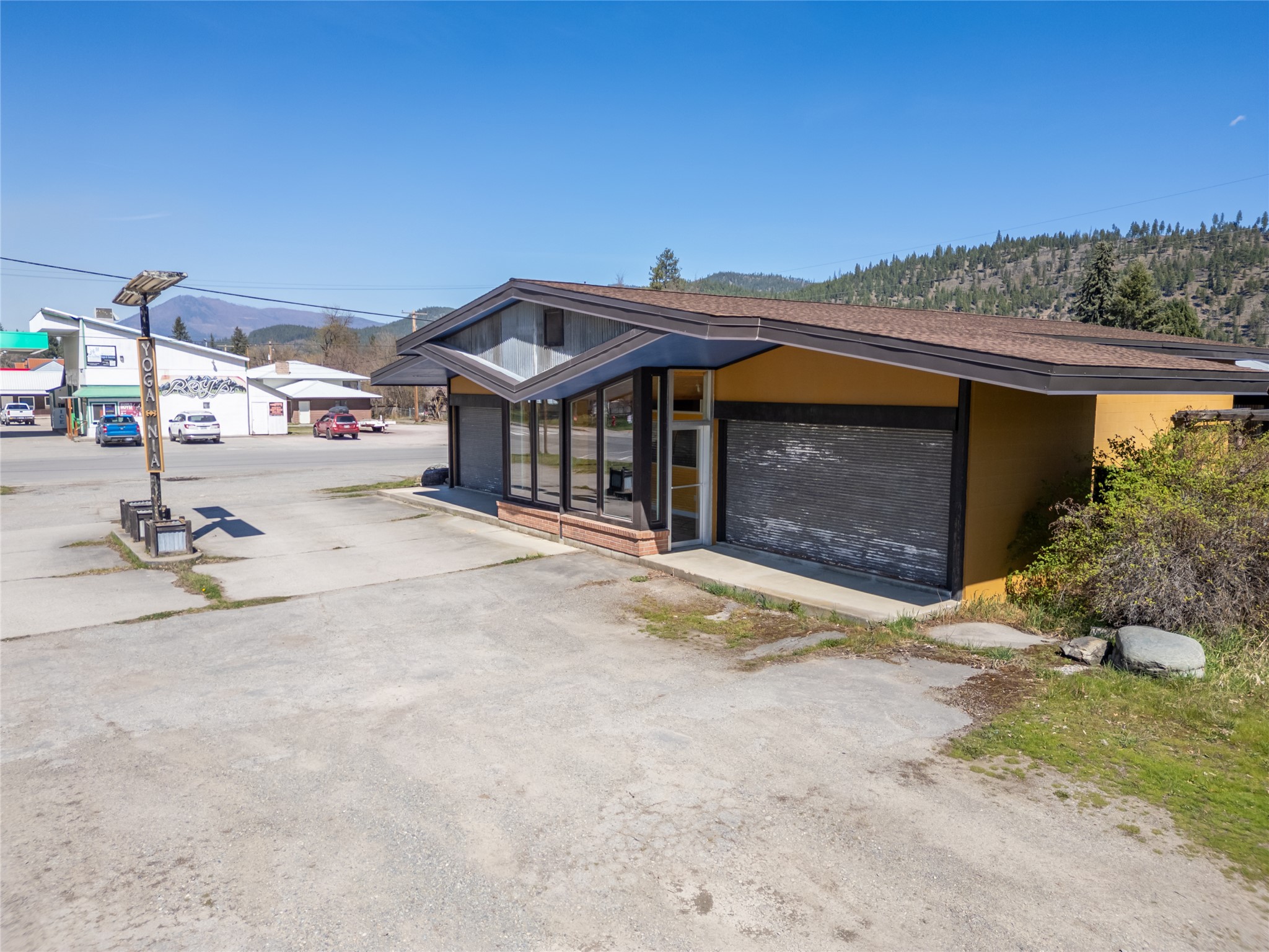 301 E Missoula Avenue Property Photo 6