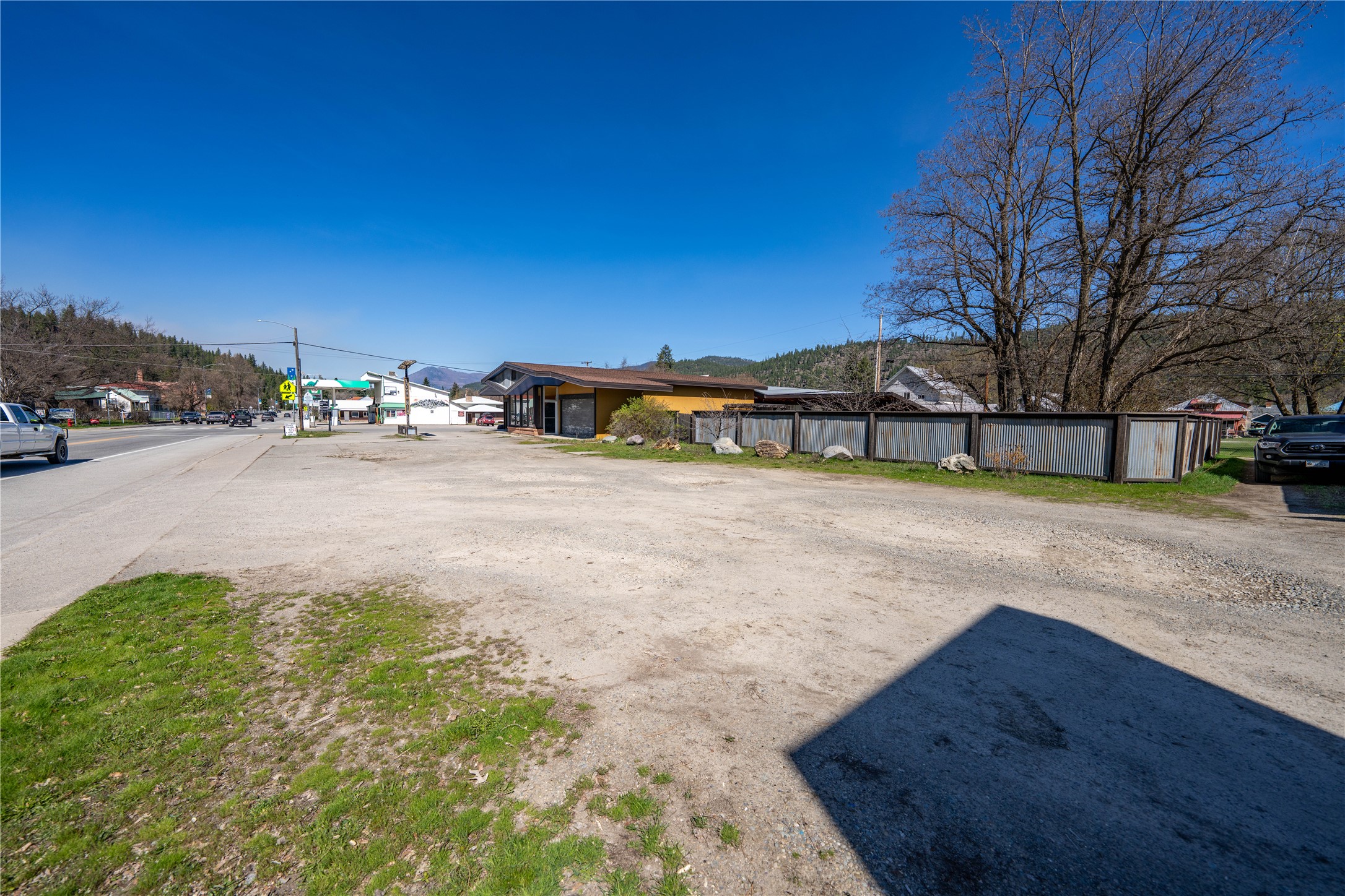 301 E Missoula Avenue Property Photo 44
