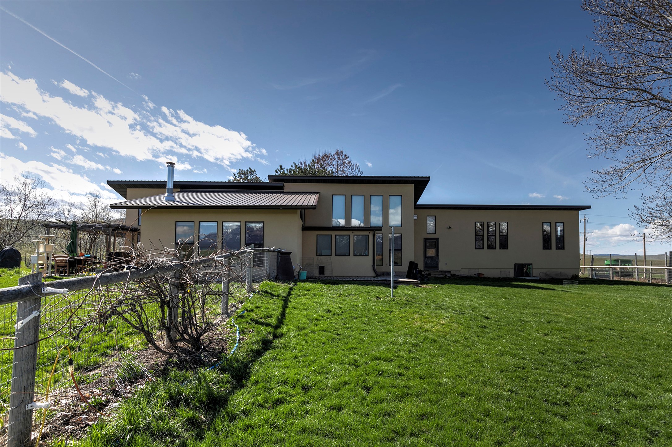 61830 Old Freight Road Property Photo 4