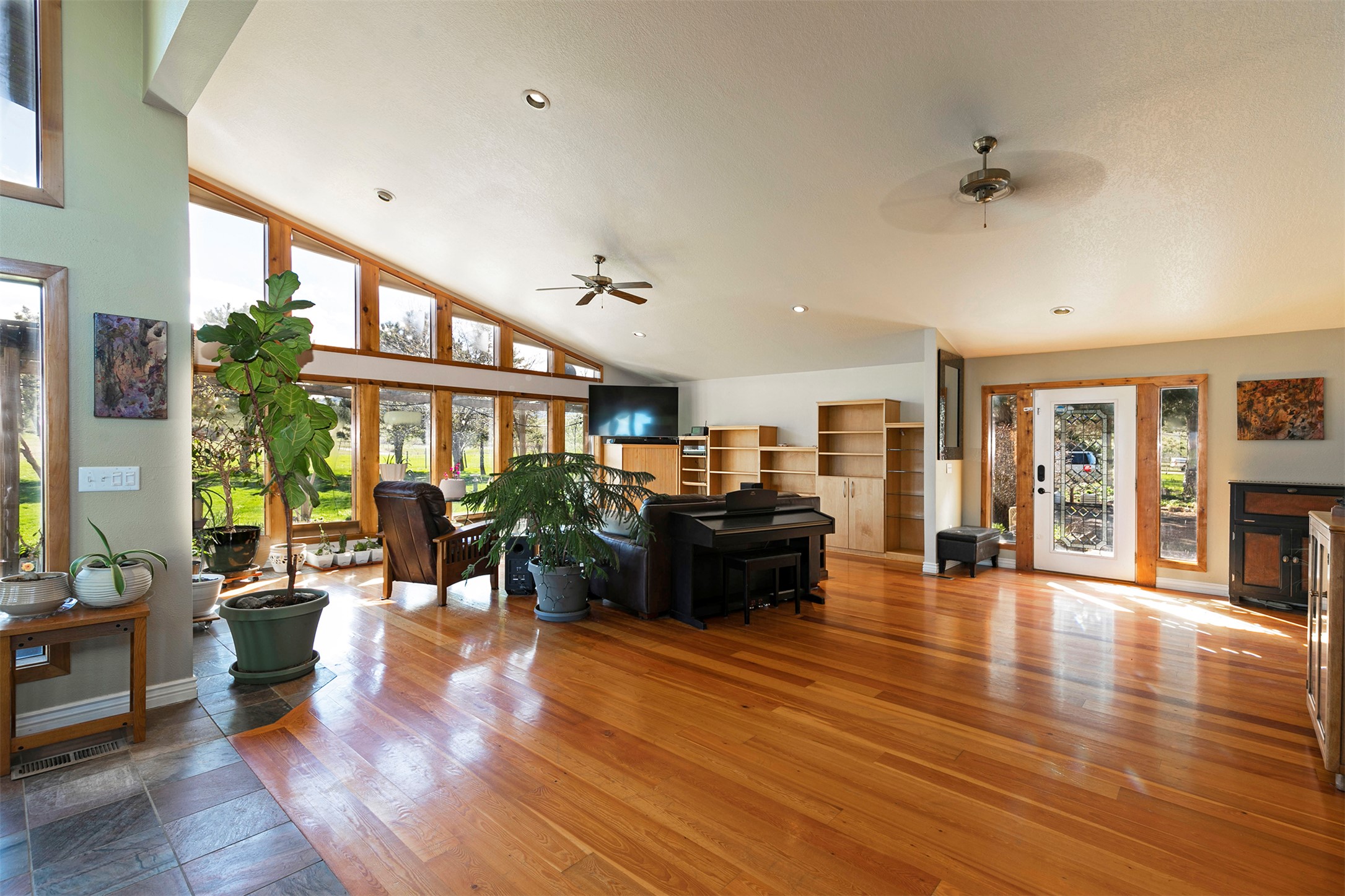 61830 Old Freight Road Property Photo 7