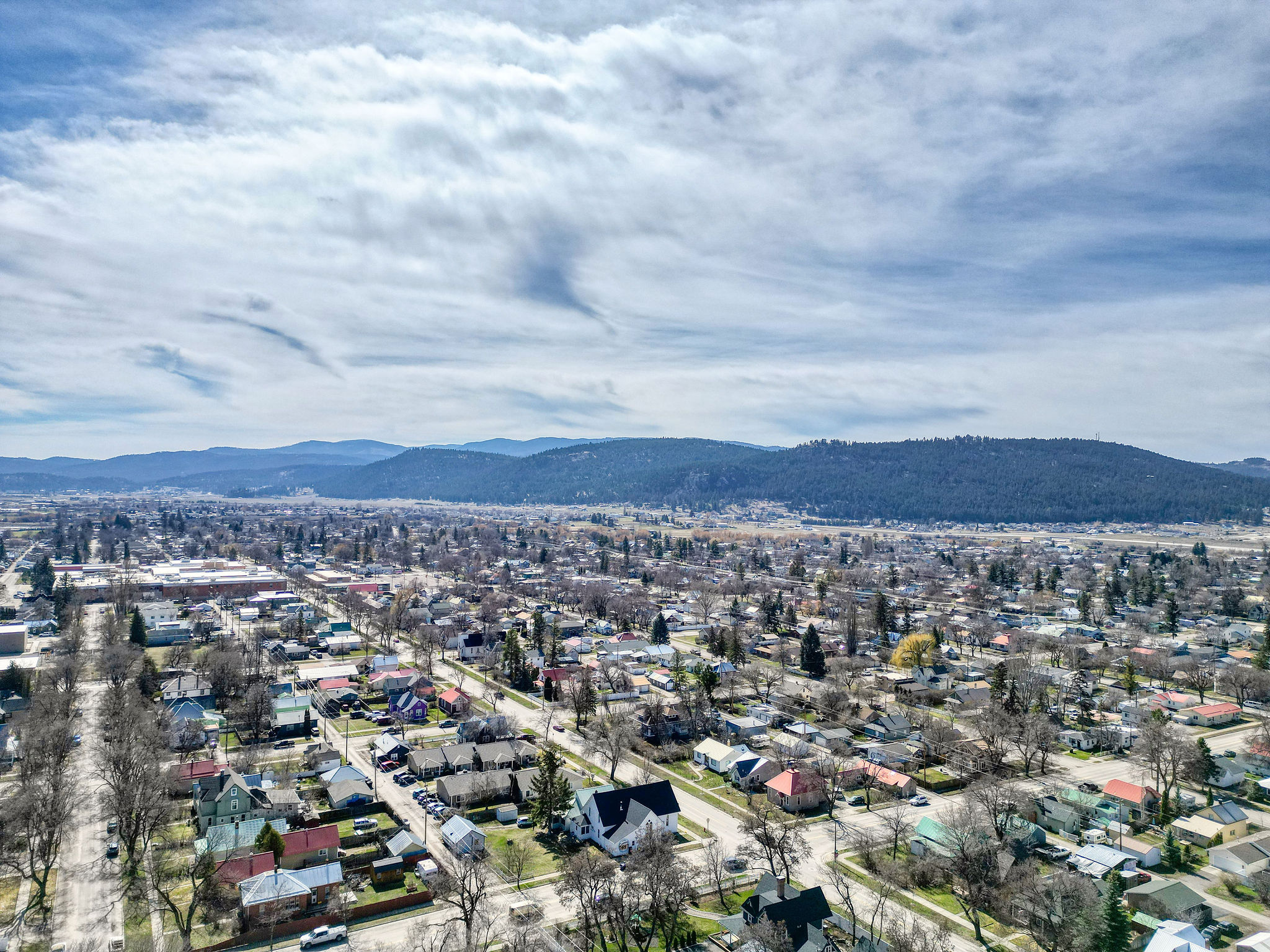 203 5th Avenue W Property Photo 44