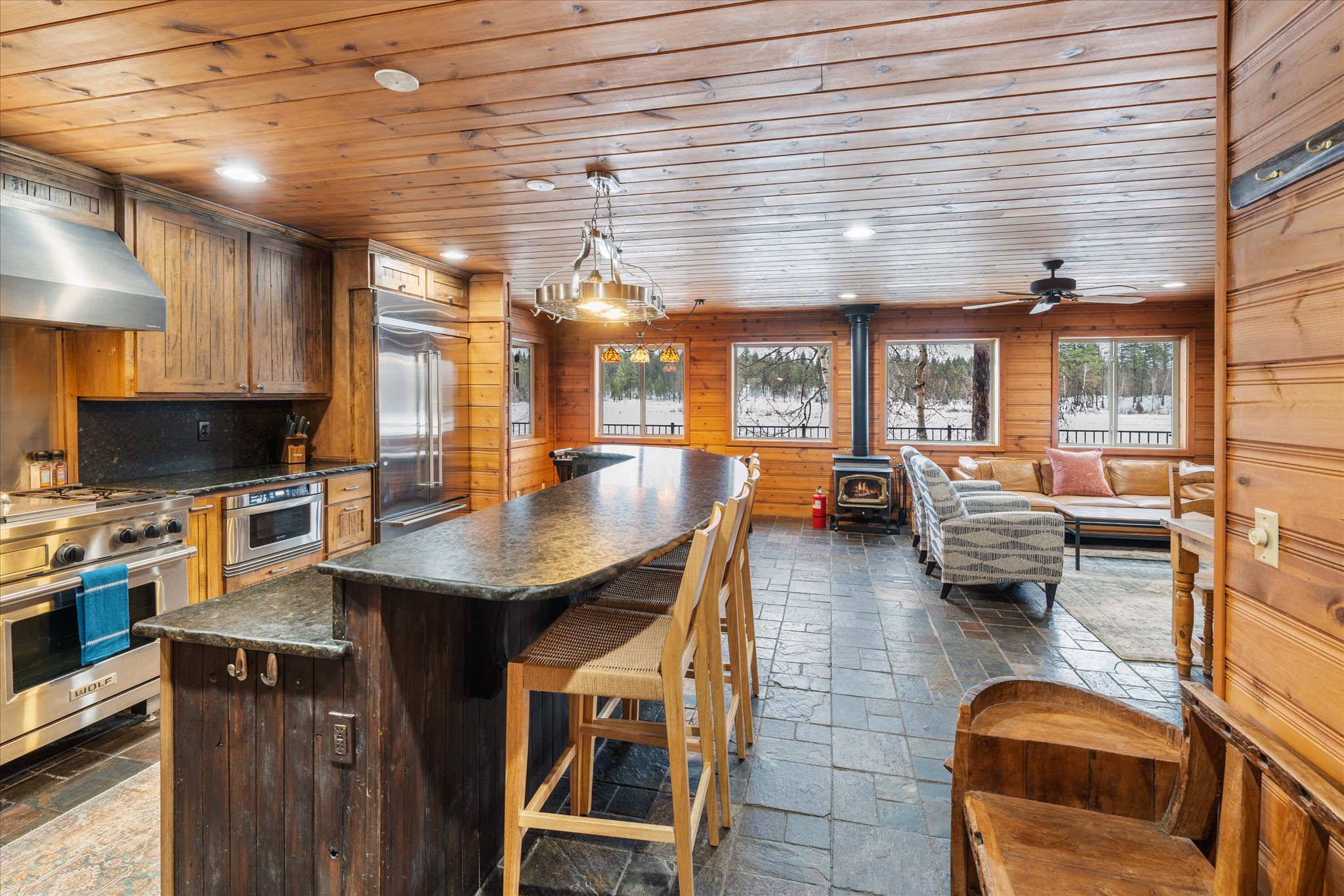 655 Leksand Trail Property Photo 12