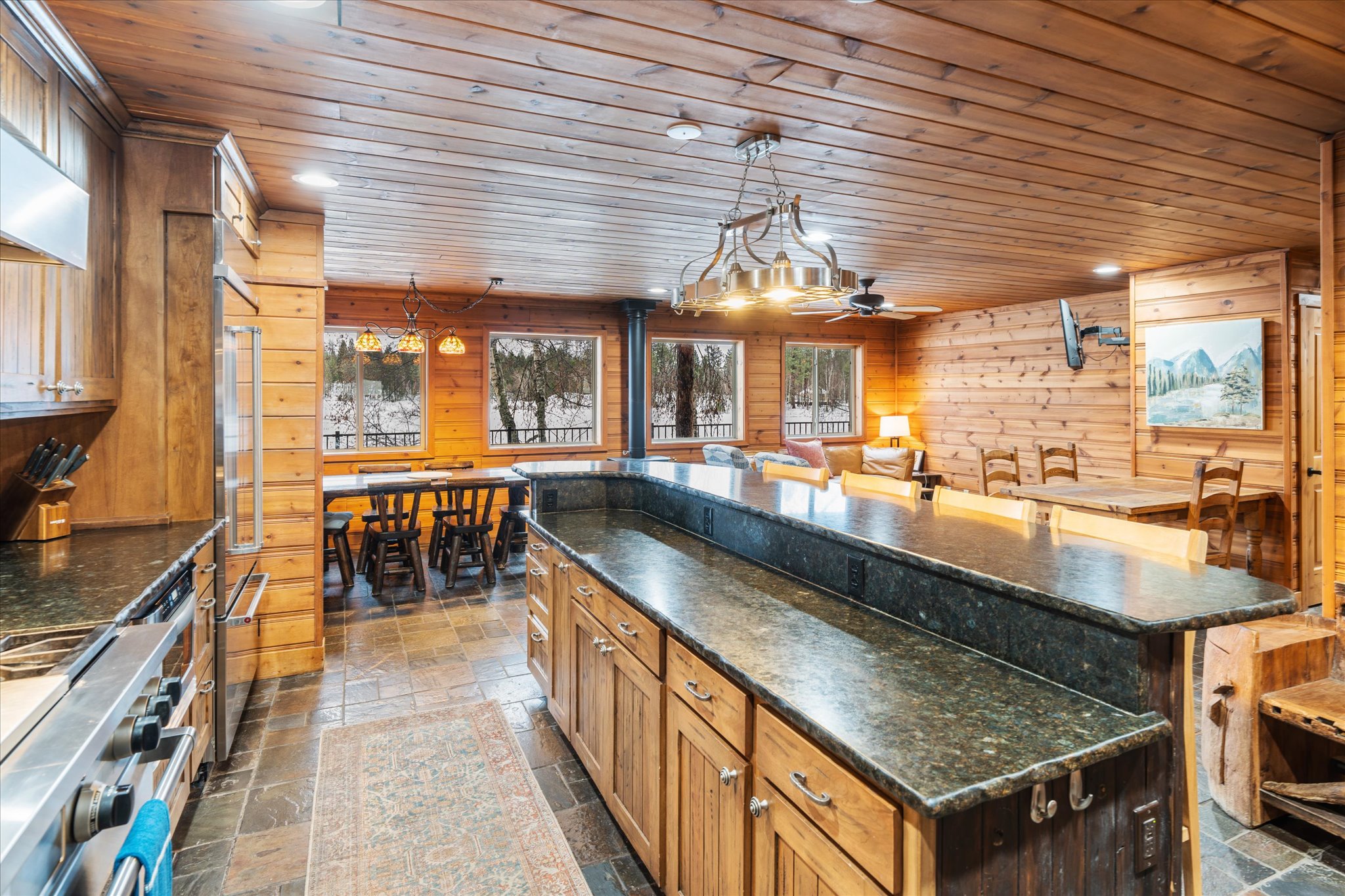 655 Leksand Trail Property Photo 18