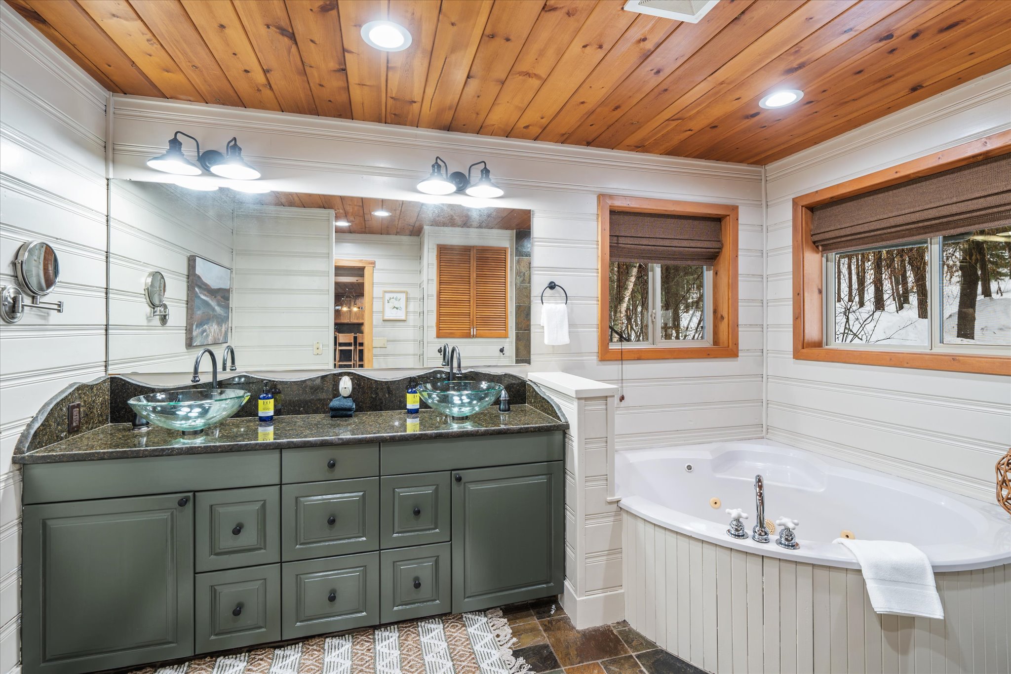 655 Leksand Trail Property Photo 26