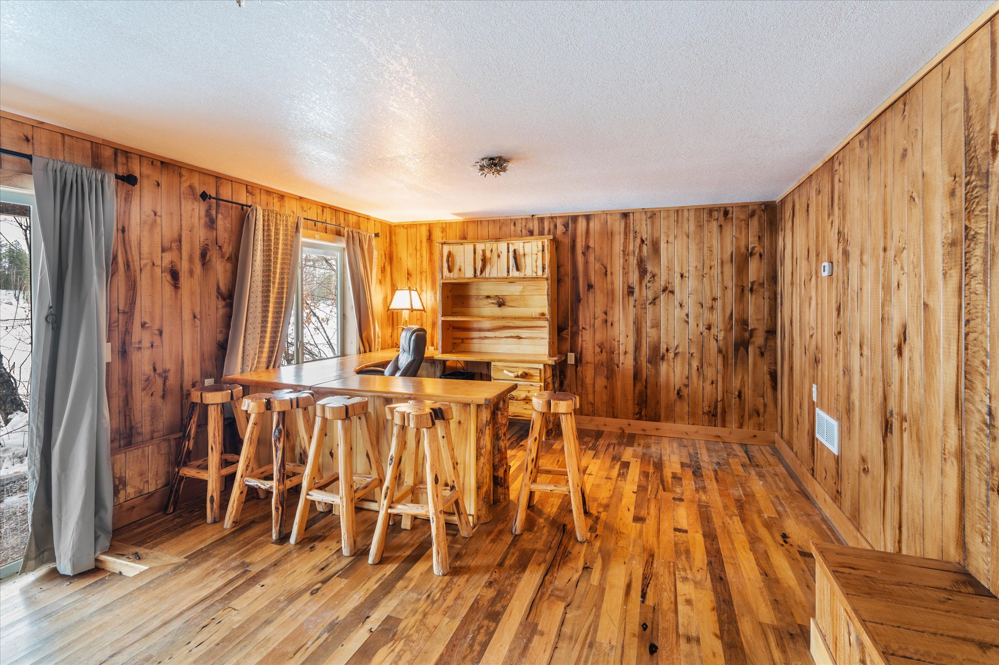 655 Leksand Trail Property Photo 28