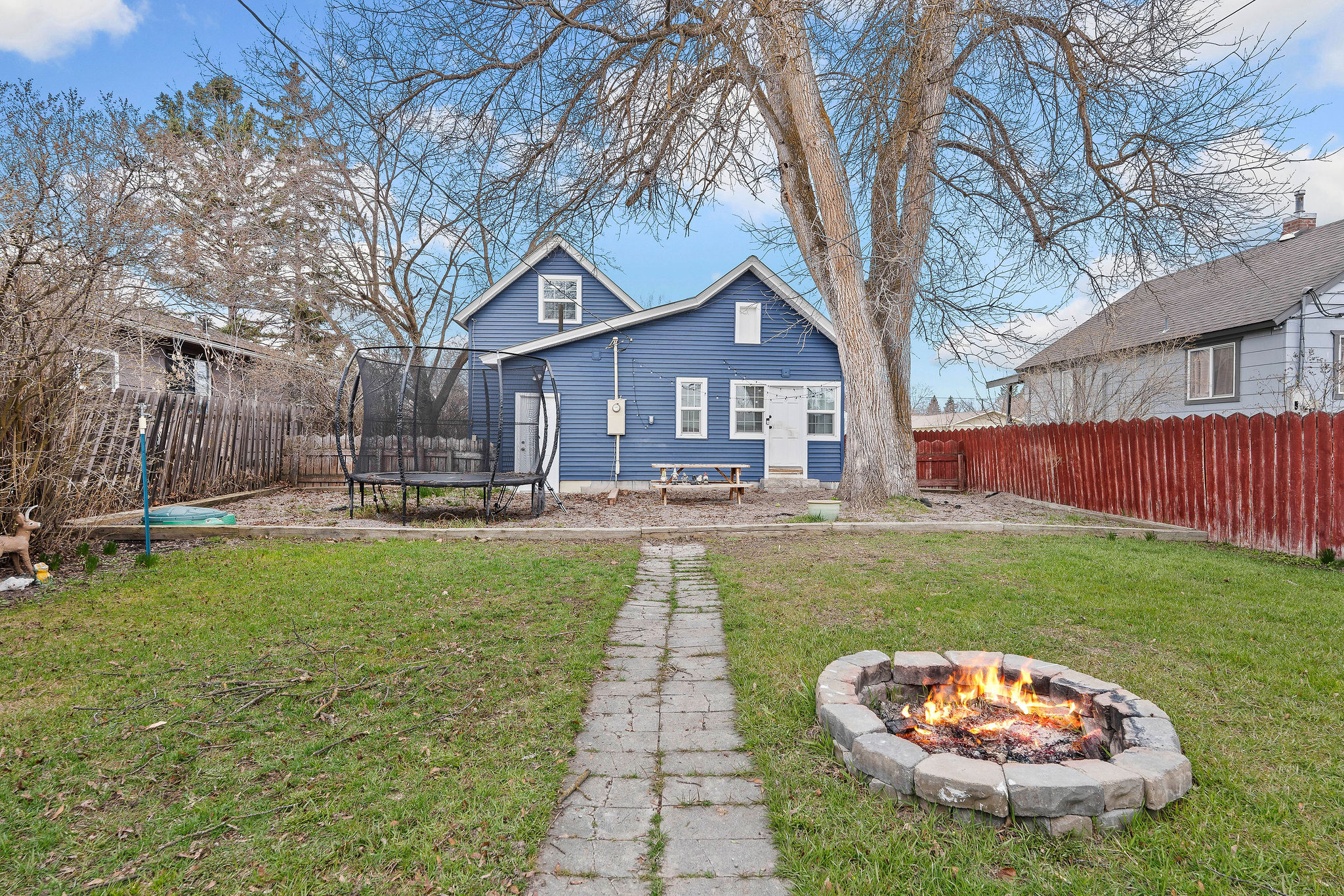 339 8th Avenue W Property Photo 22
