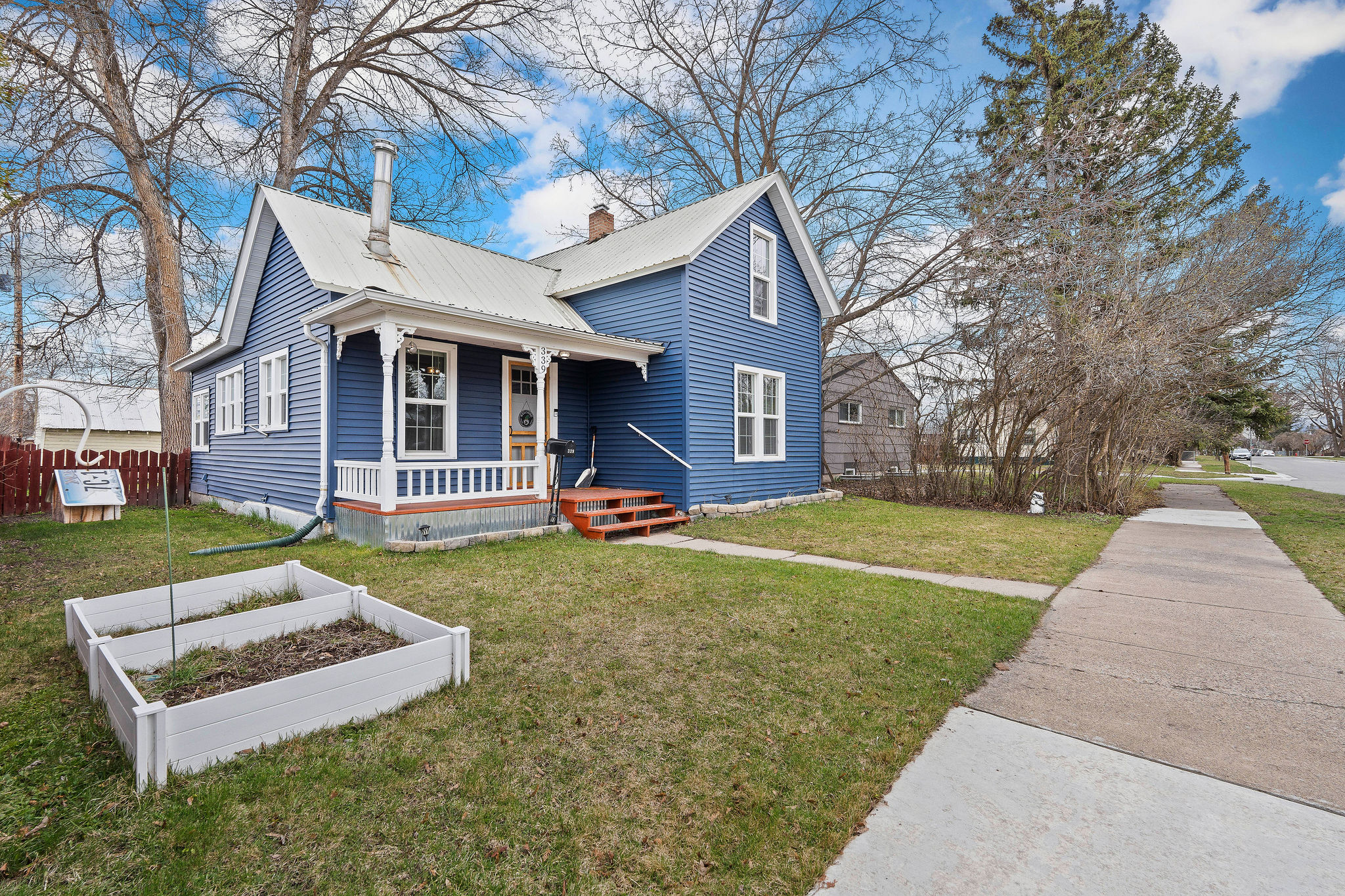339 8th Avenue W Property Photo 28