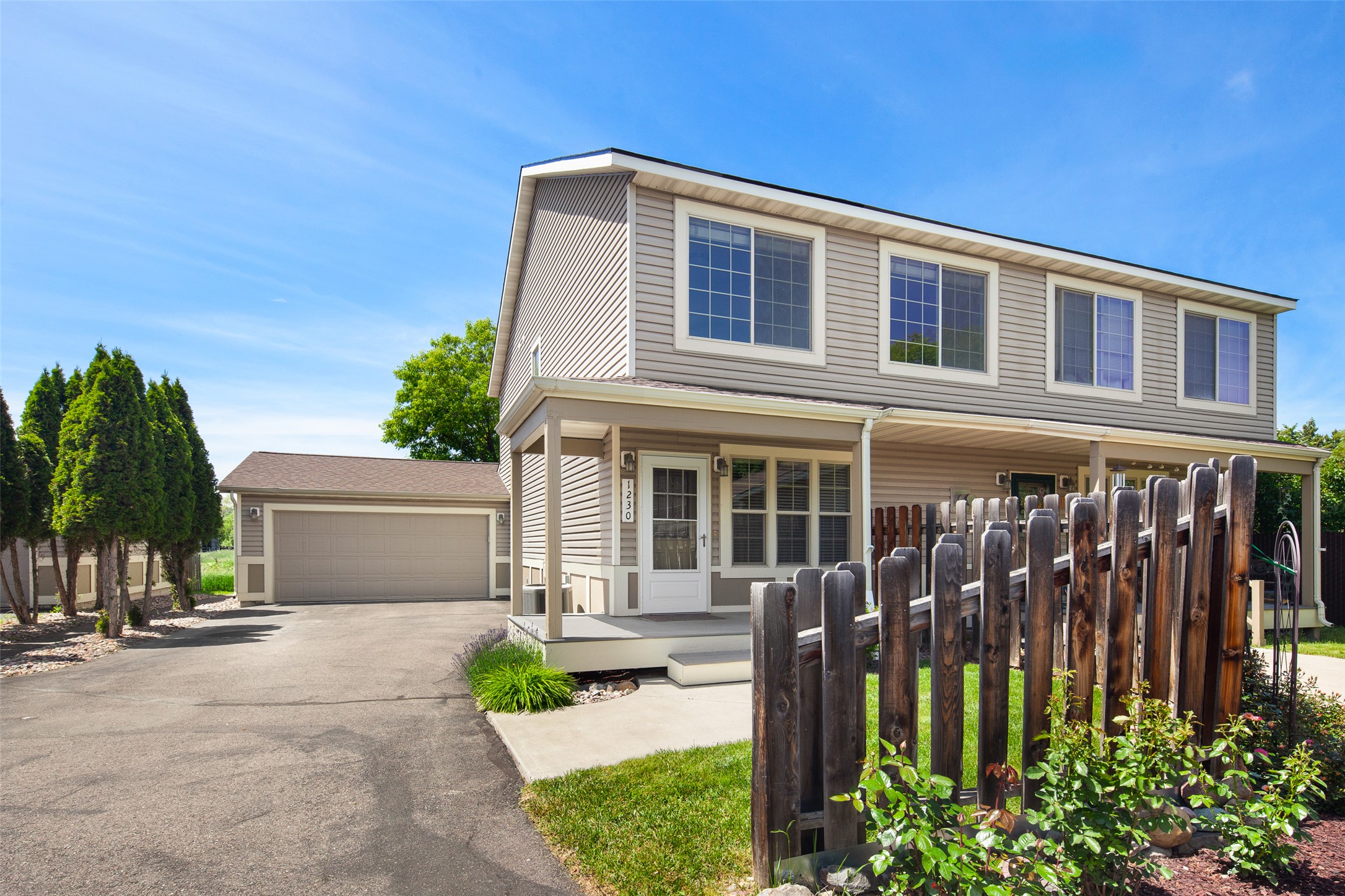 1230 7th Avenue W Property Photo 1