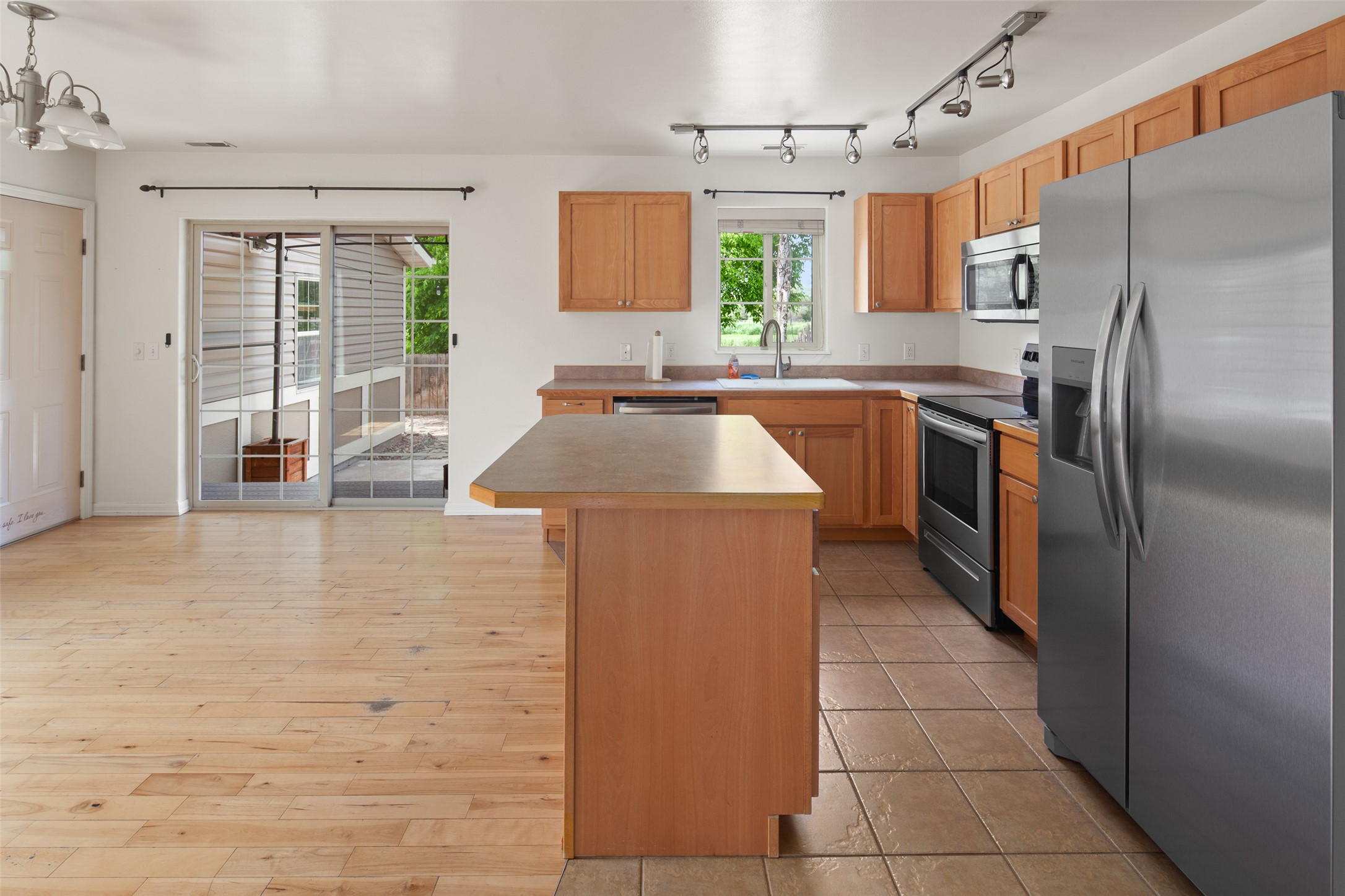 1230 7th Avenue W Property Photo 15