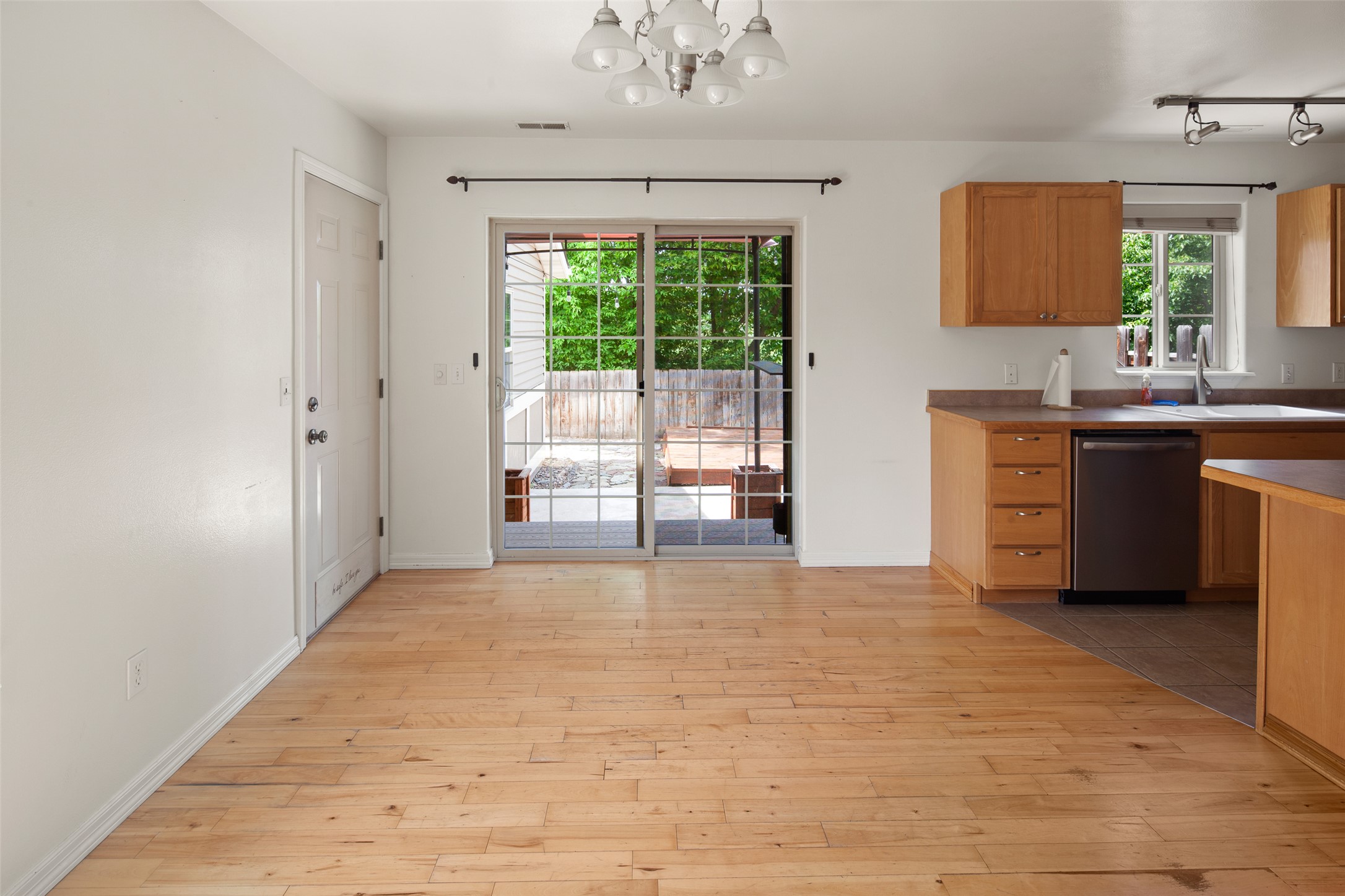 1230 7th Avenue W Property Photo 19