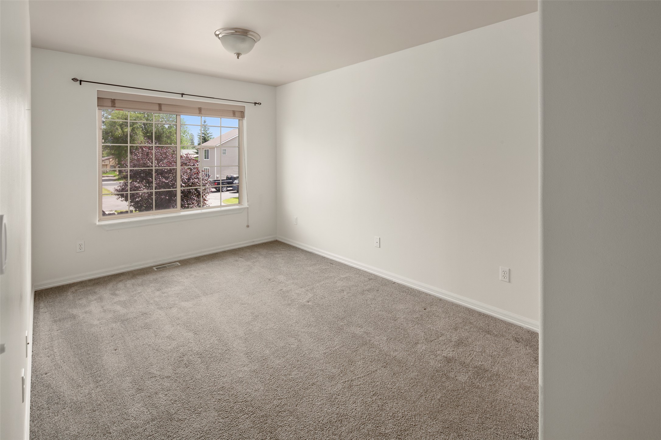 1230 7th Avenue W Property Photo 21