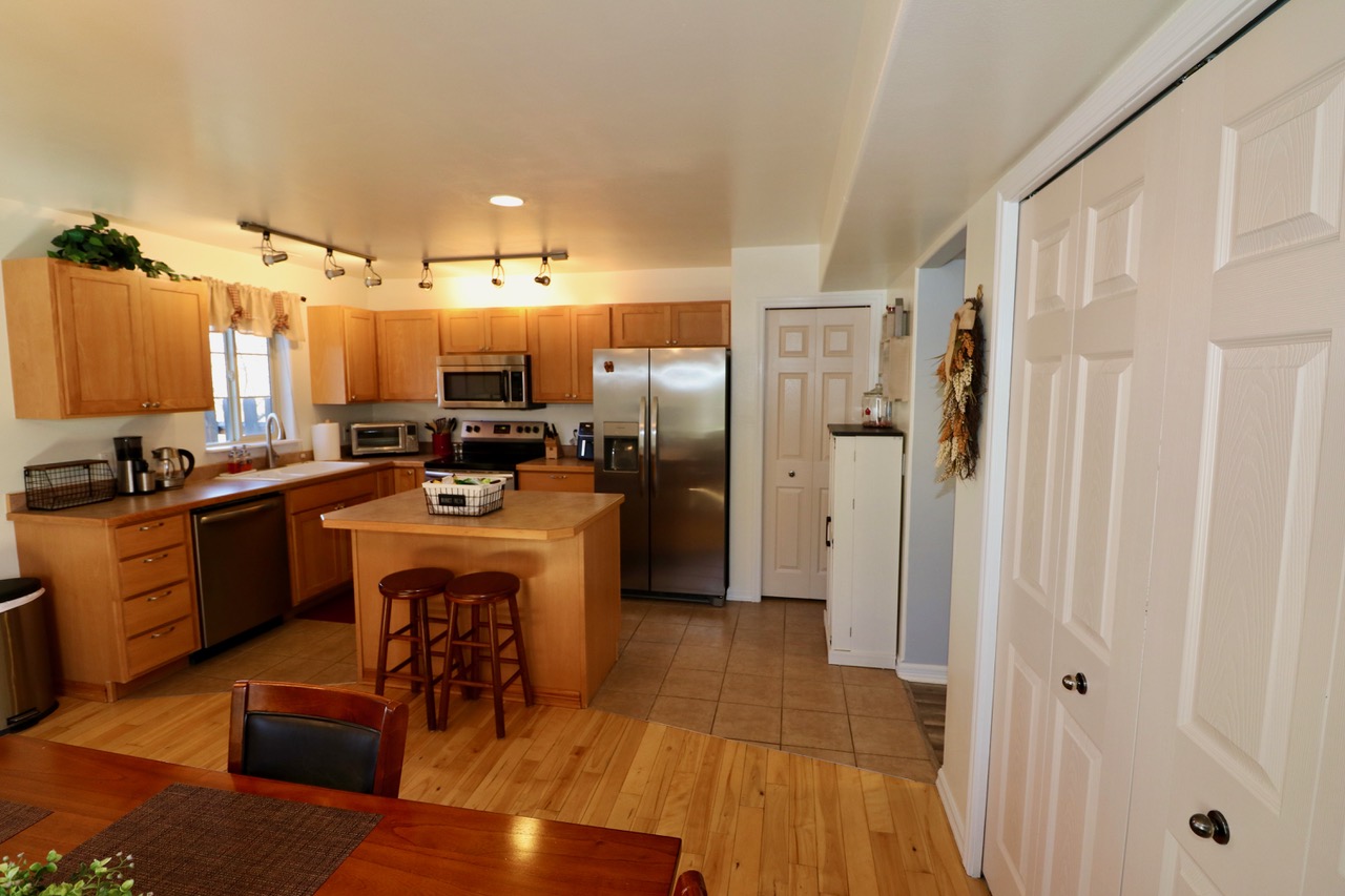 1230 7th Avenue W Property Photo 43