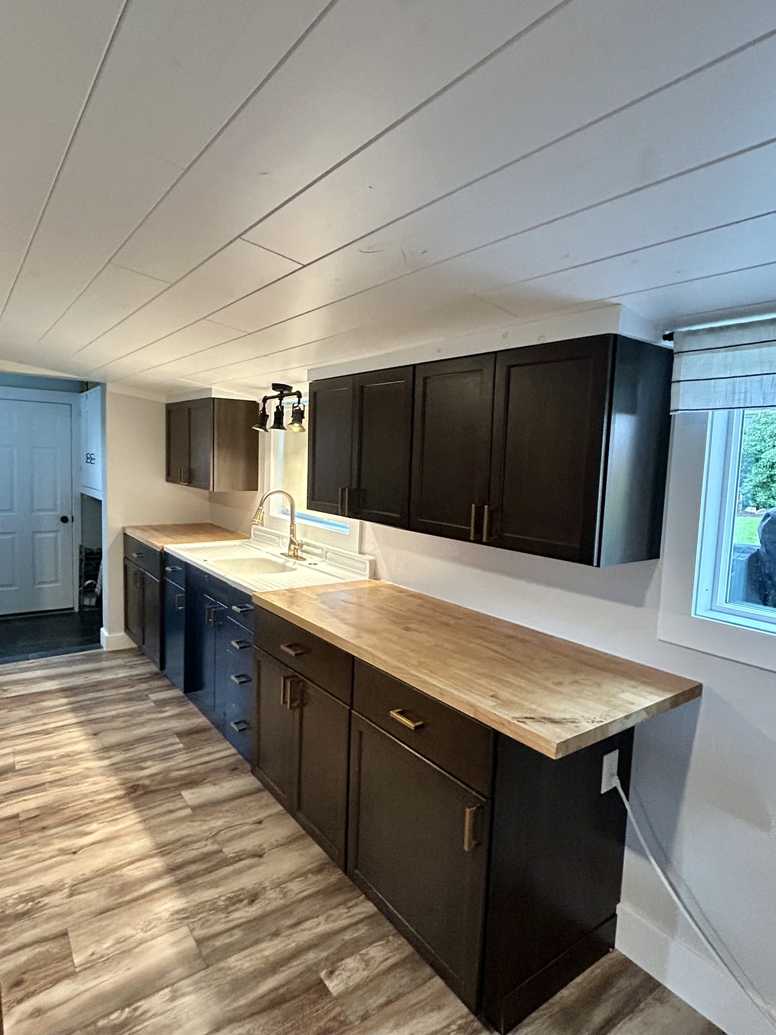 106 1/2 E Hamilton Street Property Photo 18