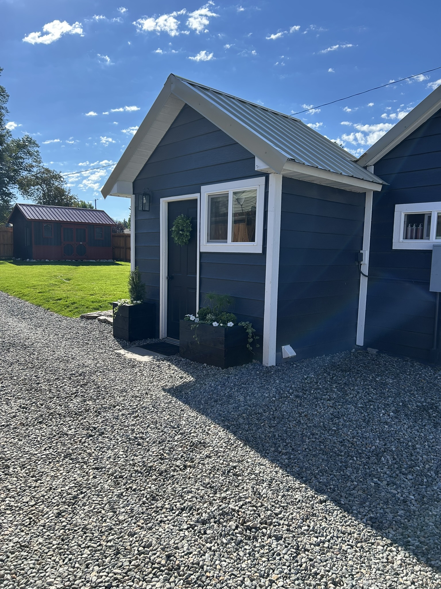 106 1/2 E Hamilton Street Property Photo 34