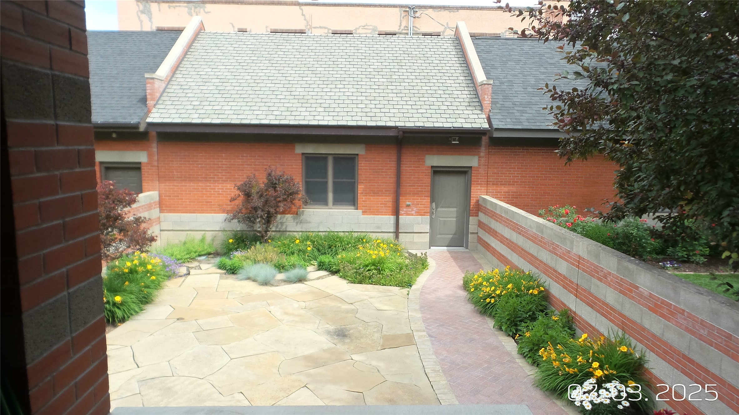 223 3rd Avenue N Property Photo 45