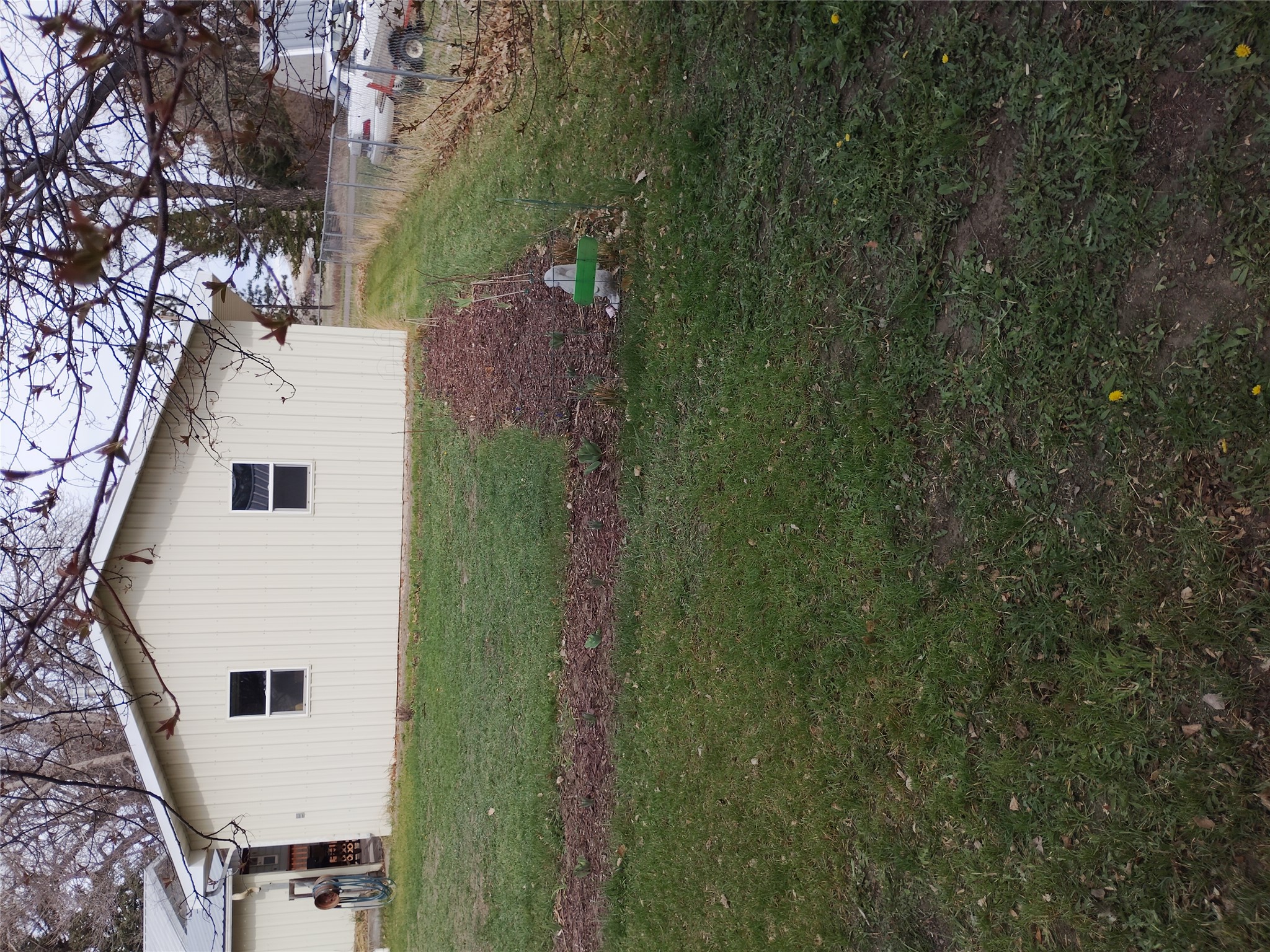 190 N Floweree Avenue Property Photo 23