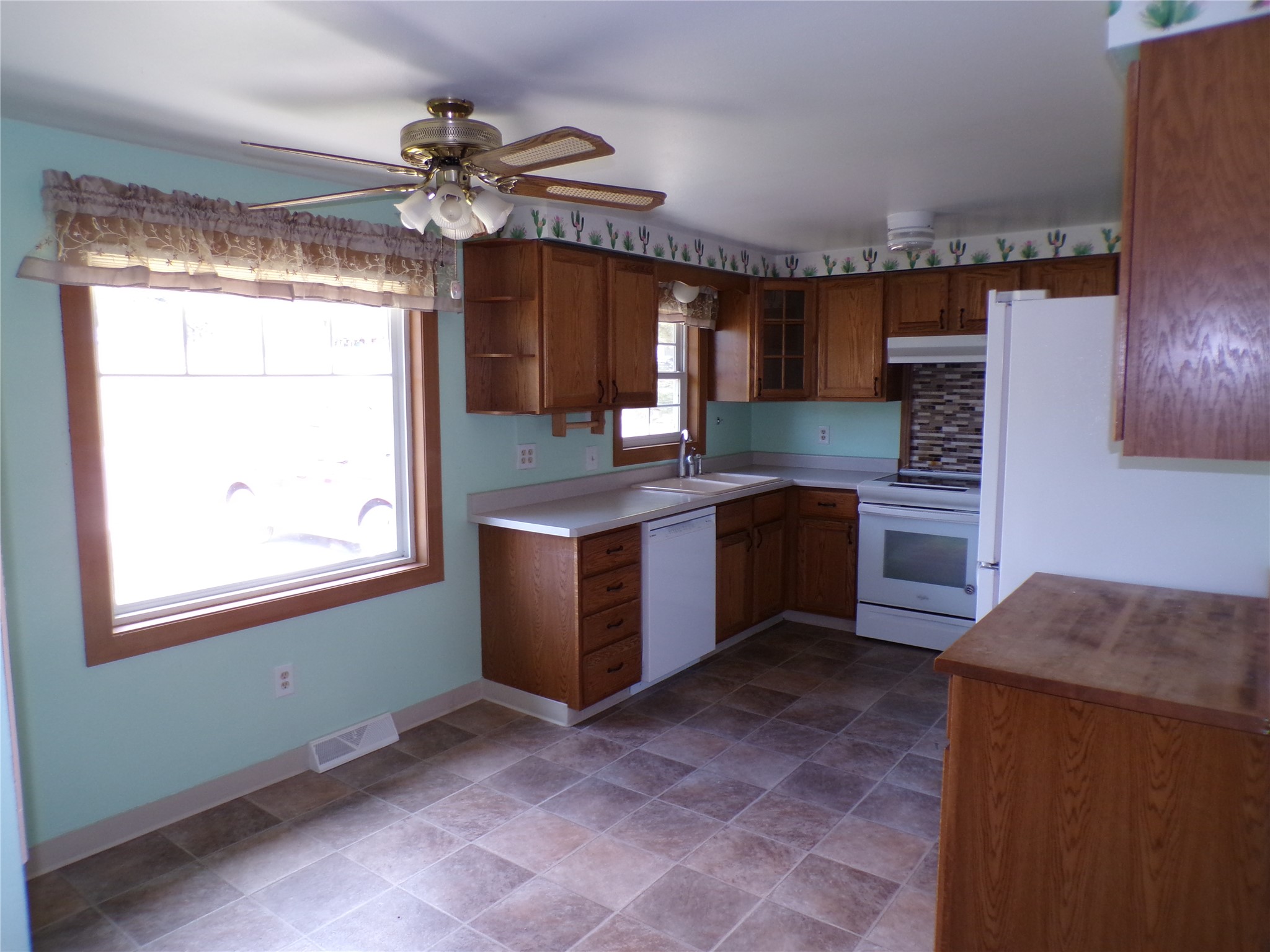 944 Avenue D Nw Property Photo 11