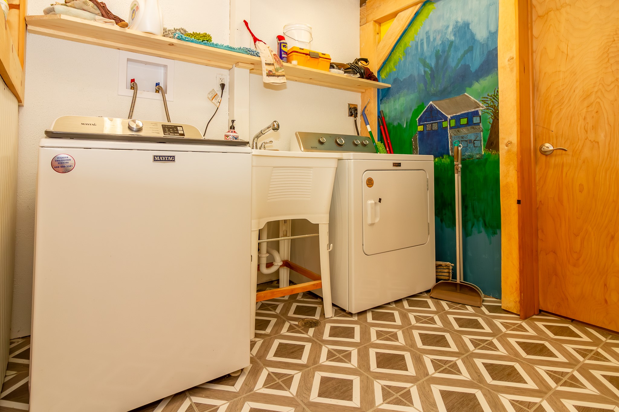 712 Conrad Drive Property Photo 15