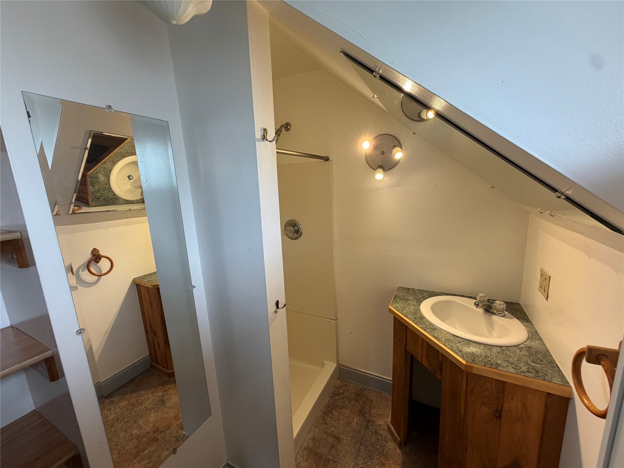 718 S Colorado Street Property Photo 20