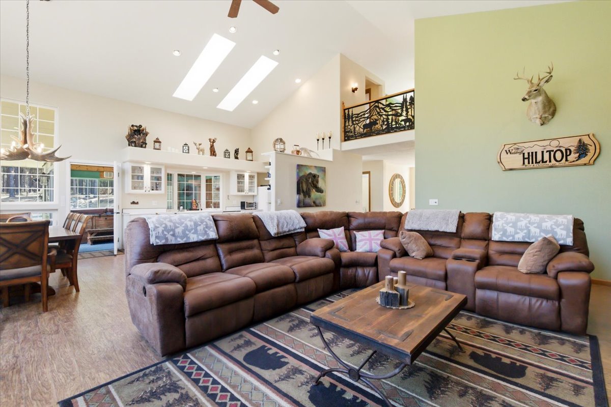 1800 Pomeroy Trail Property Photo 6