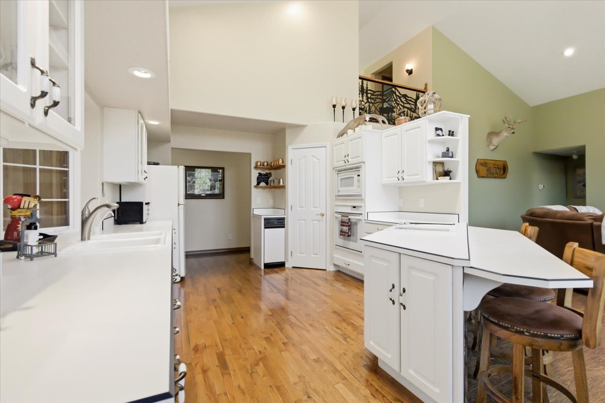 1800 Pomeroy Trail Property Photo 10