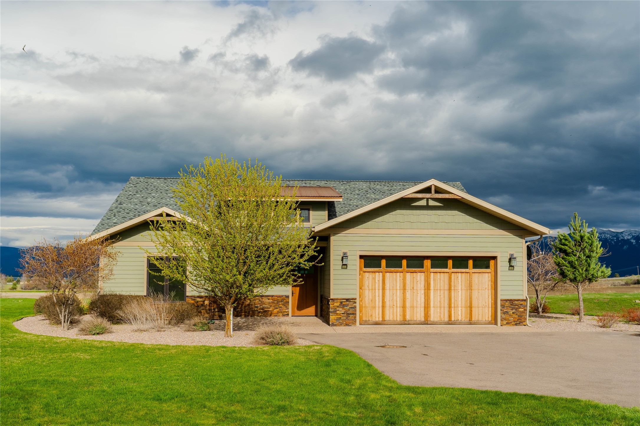 34518 Eagle Crest Drive Property Photo 1