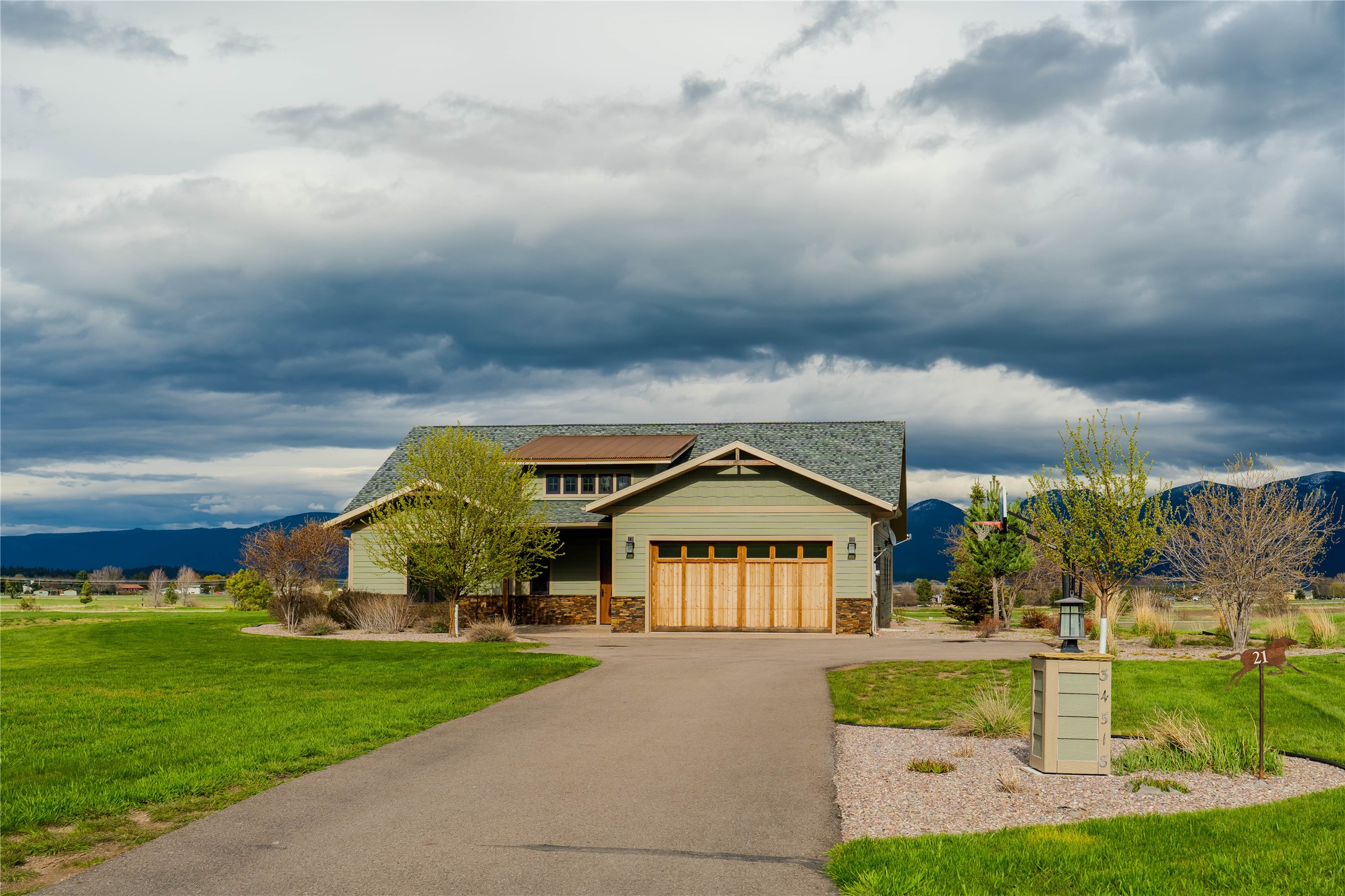 34518 Eagle Crest Drive Property Photo 4