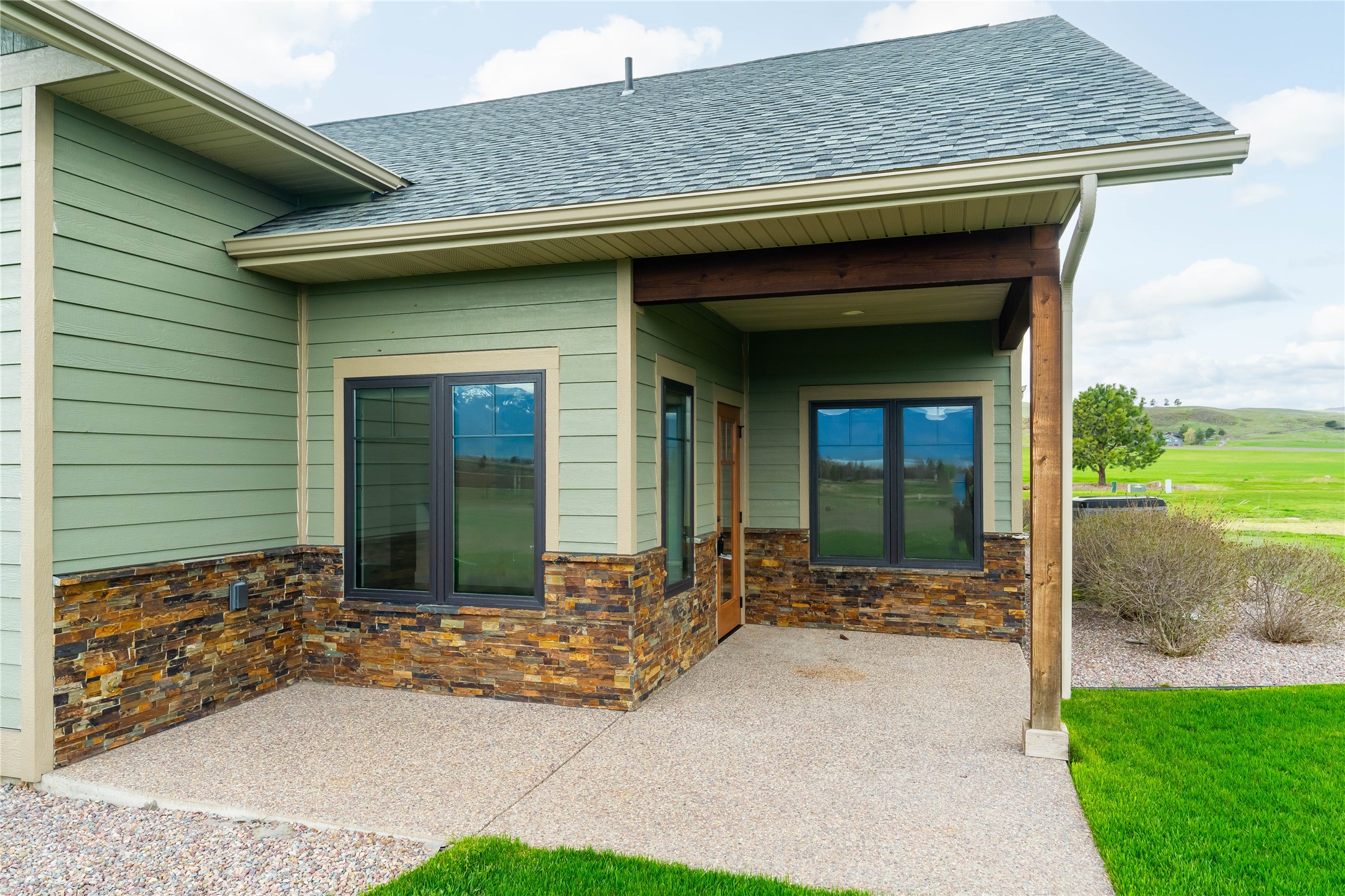 34518 Eagle Crest Drive Property Photo 8