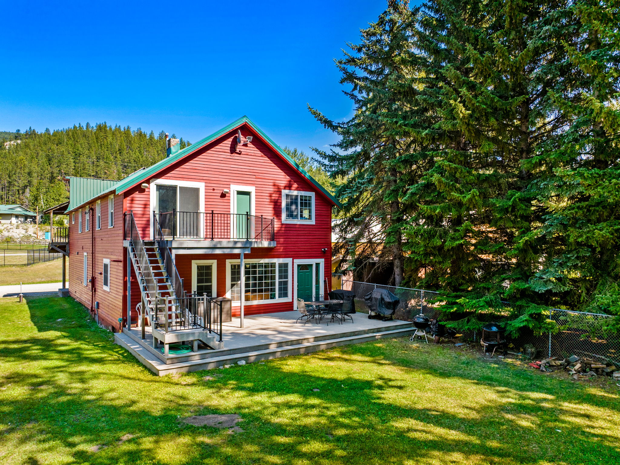 30 Cascade Avenue Property Photo 2