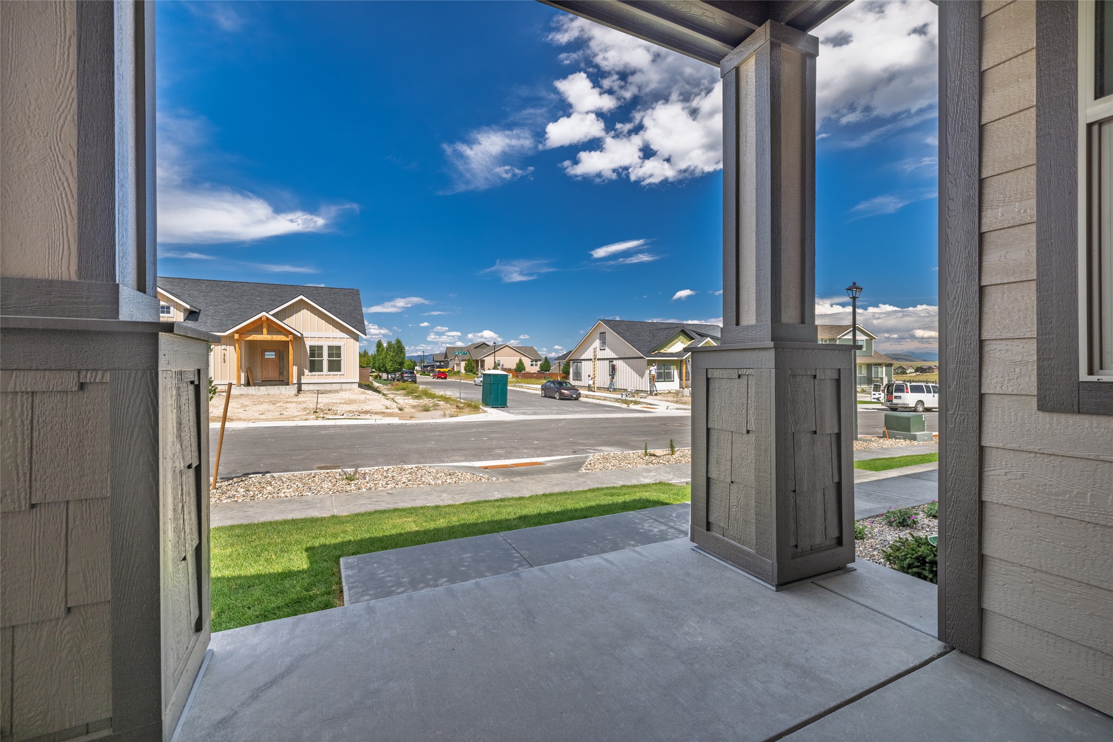 2755 Lone Chief Loop Property Photo 4