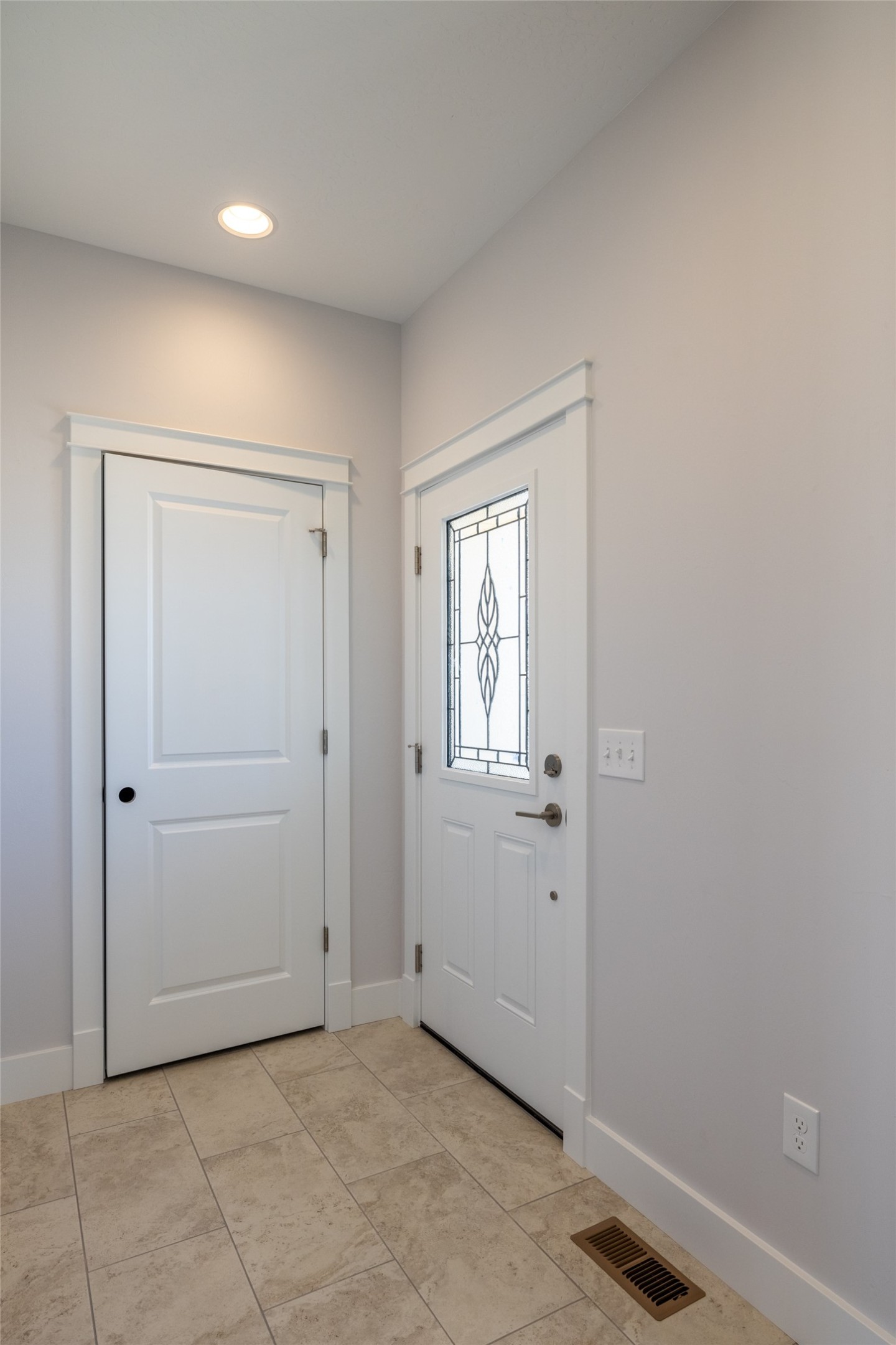 2755 Lone Chief Loop Property Photo 5