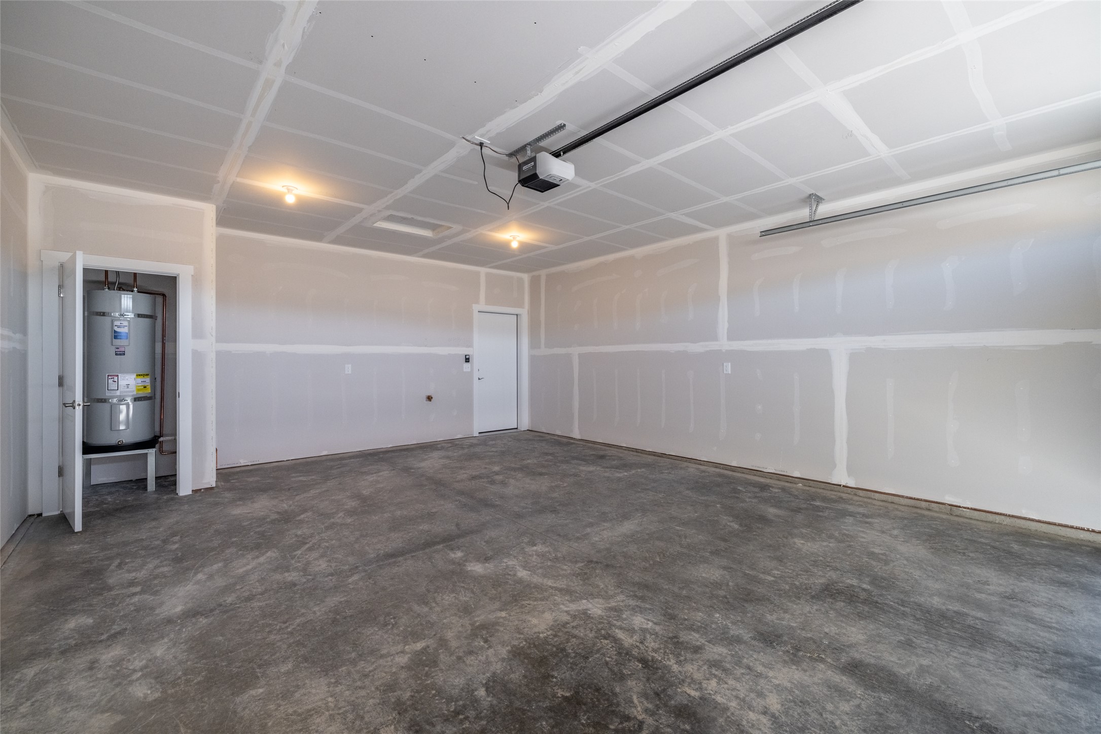 2755 Lone Chief Loop Property Photo 25