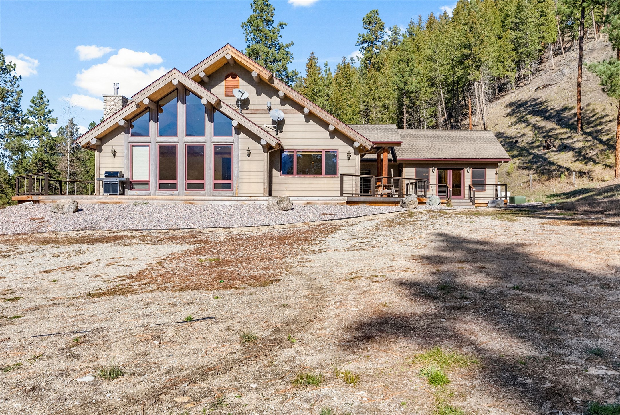 7802 Us Highway 93 S Property Photo 1