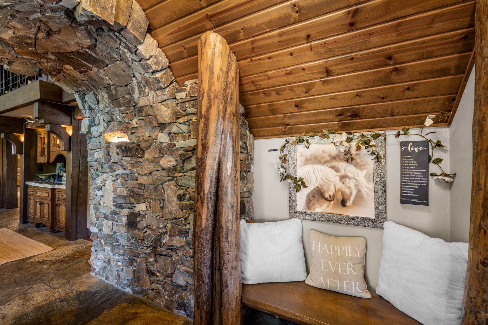 633 Beaver Creek Ranch Road Property Photo 10