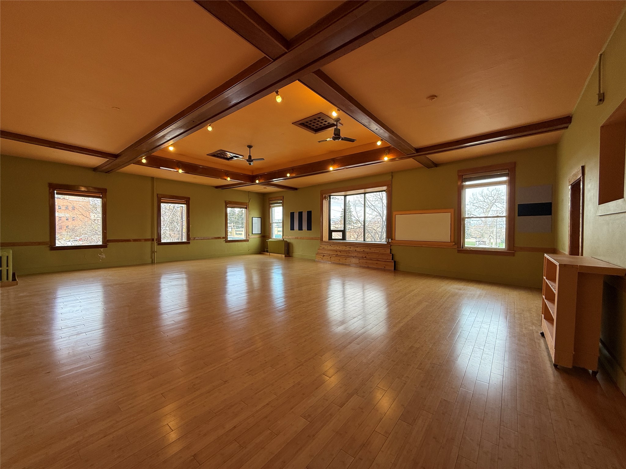 9 Placer Avenue Property Photo 6