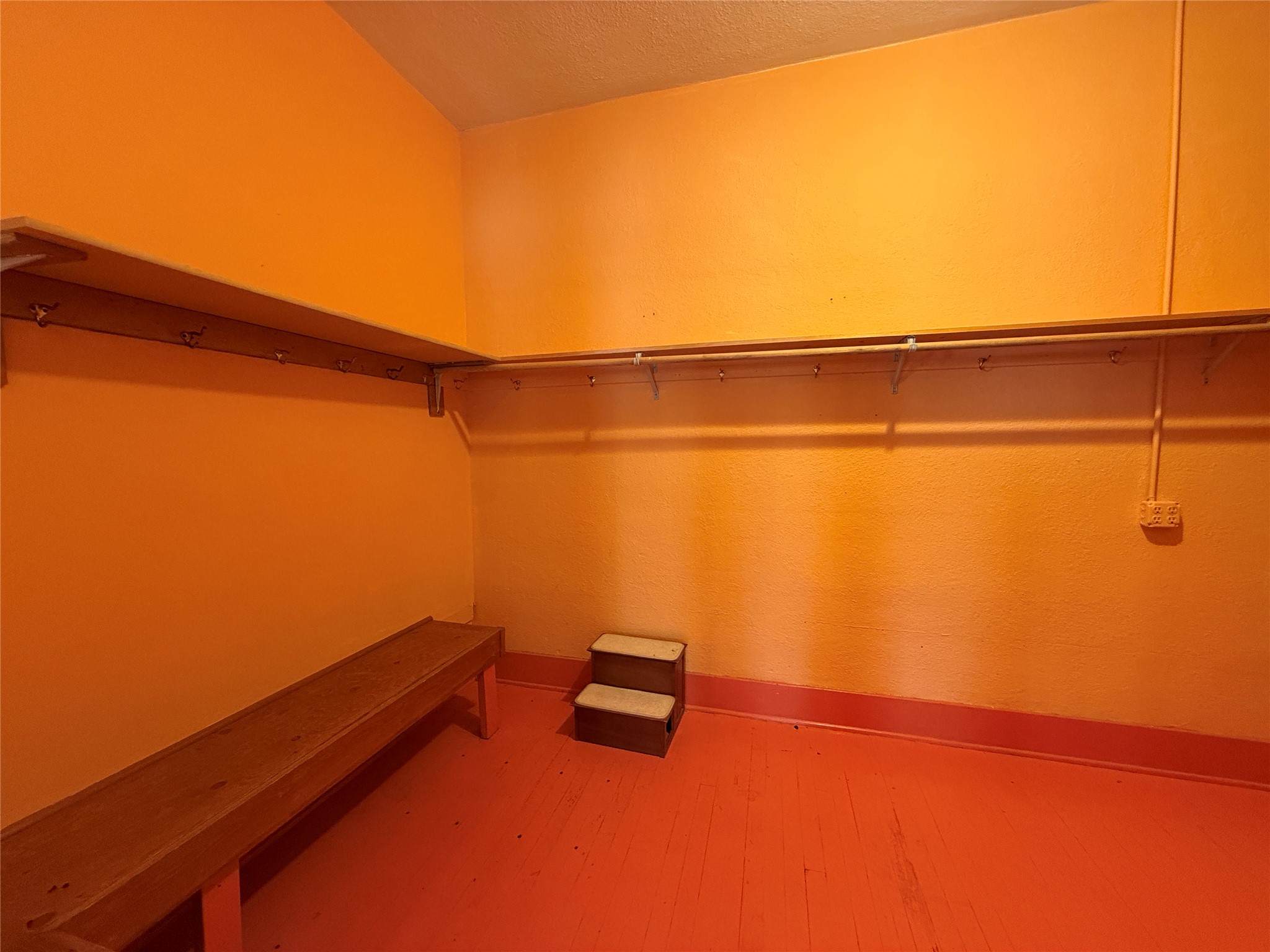 9 Placer Avenue Property Photo 11