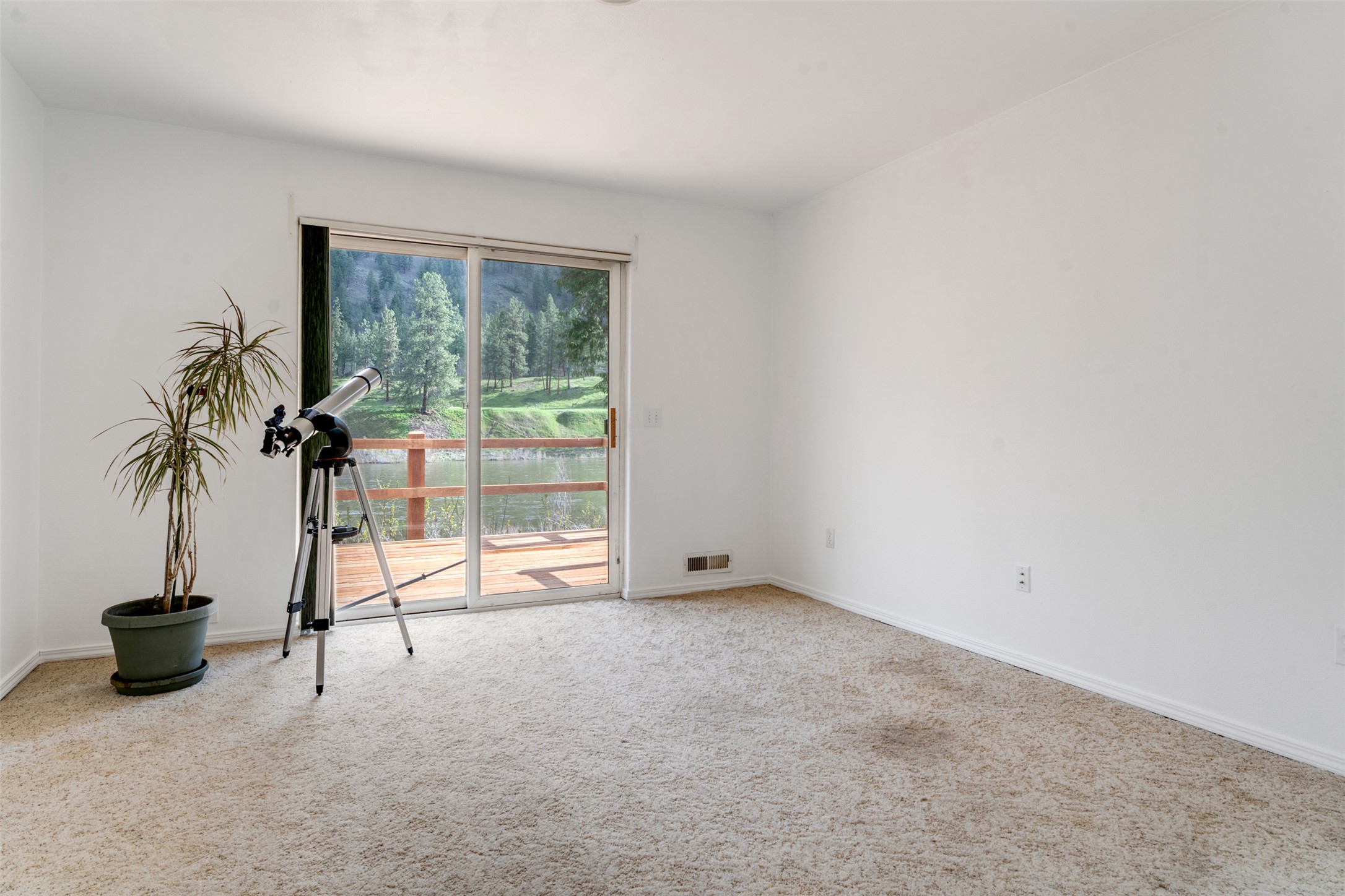 282 Clark Fork Drive Property Photo 22