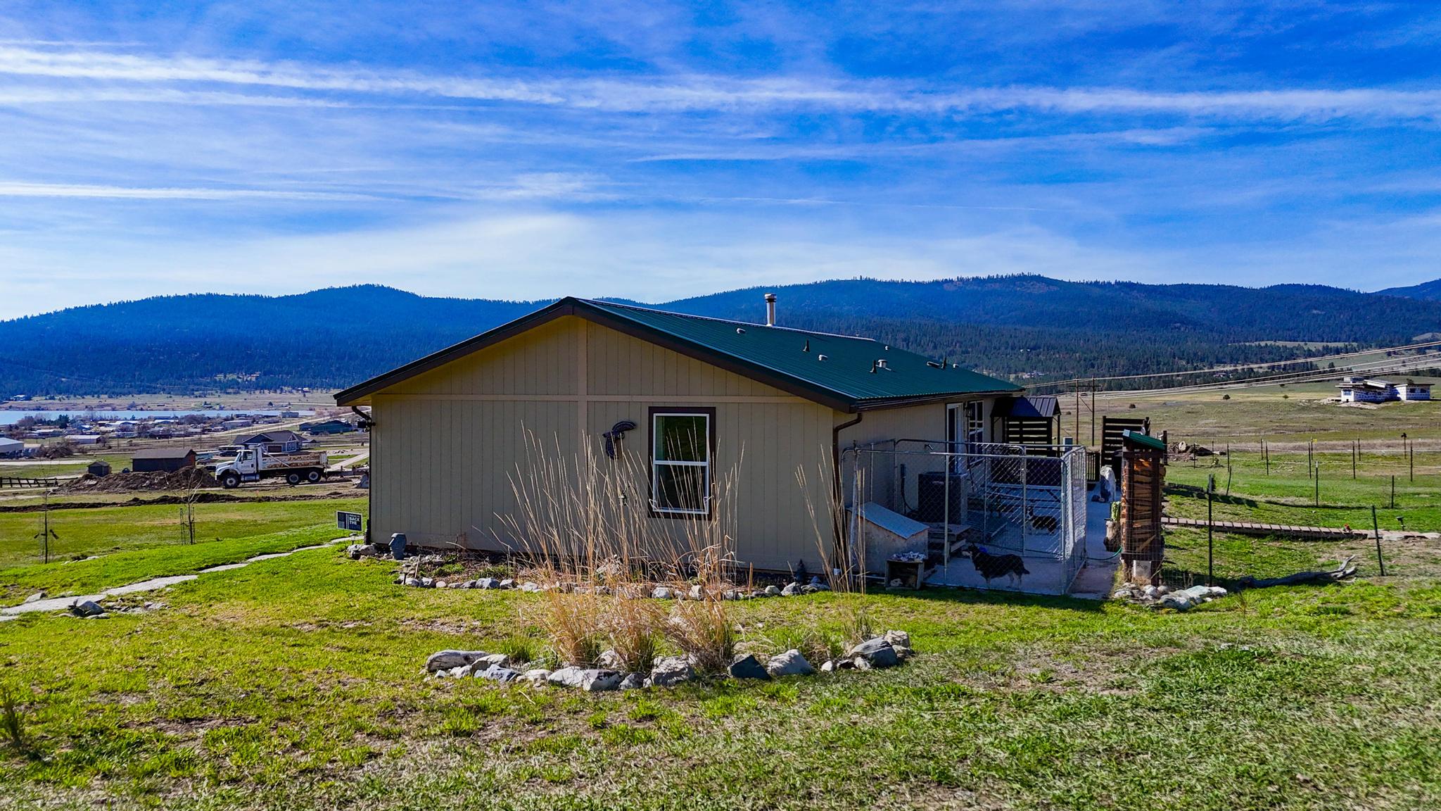 25655 Left Hand Drive Property Photo 4