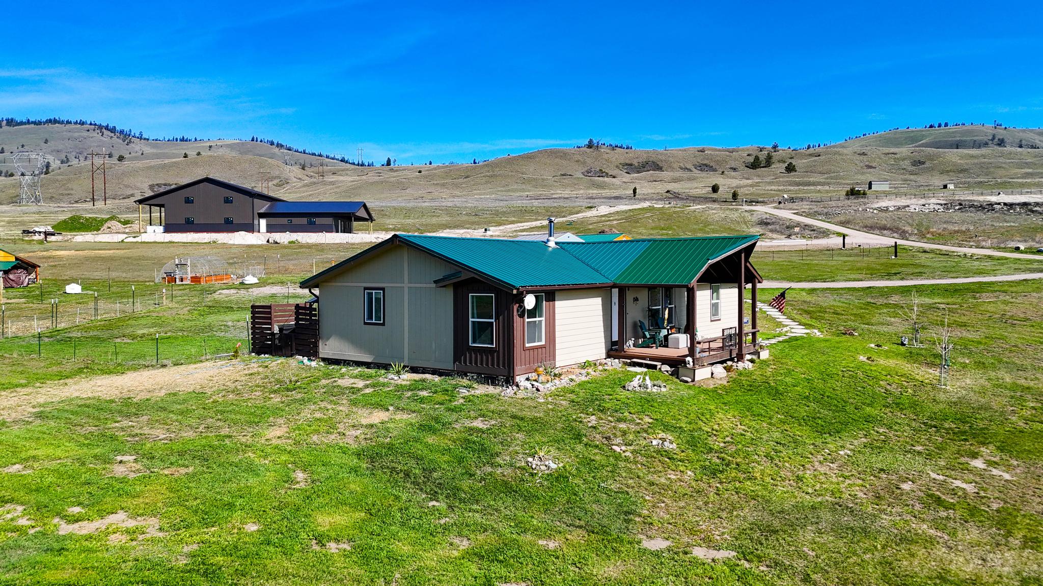 25655 Left Hand Drive Property Photo 6