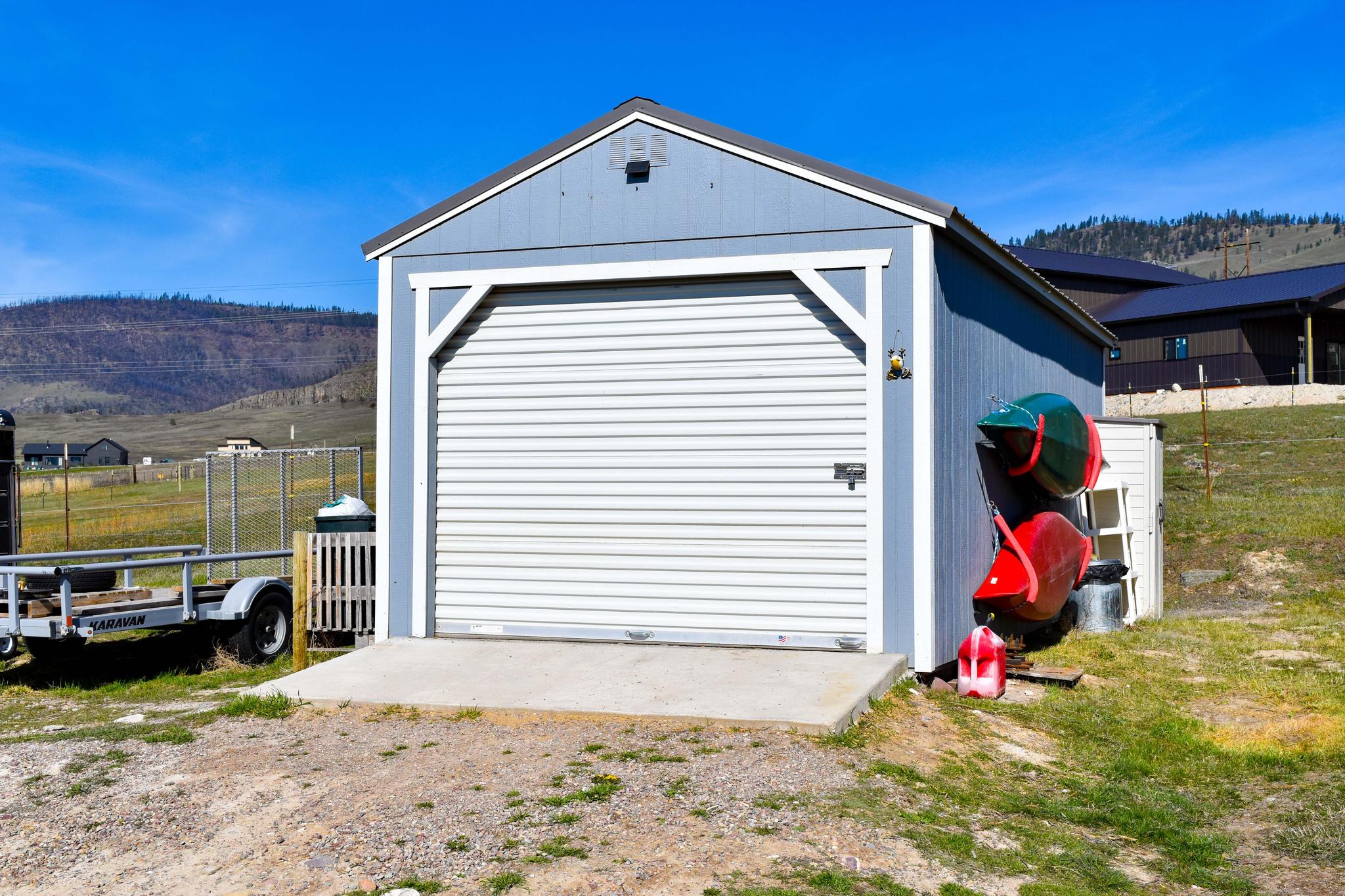 25655 Left Hand Drive Property Photo 32