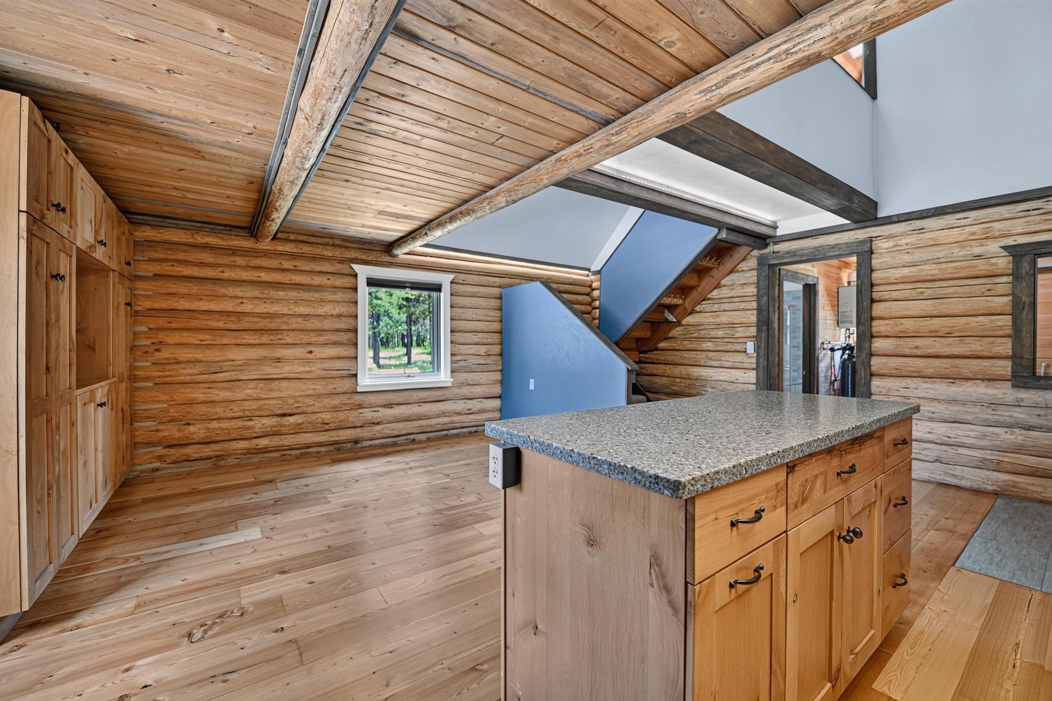 9618 Us Highway 2 W Property Photo 12