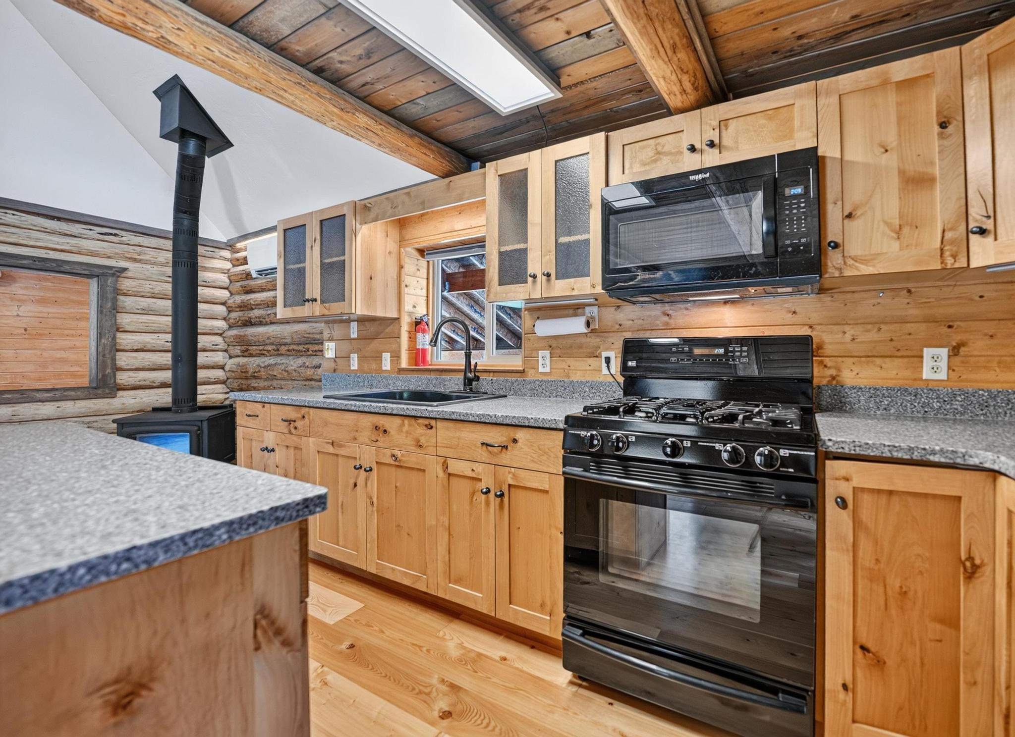 9618 Us Highway 2 W Property Photo 15