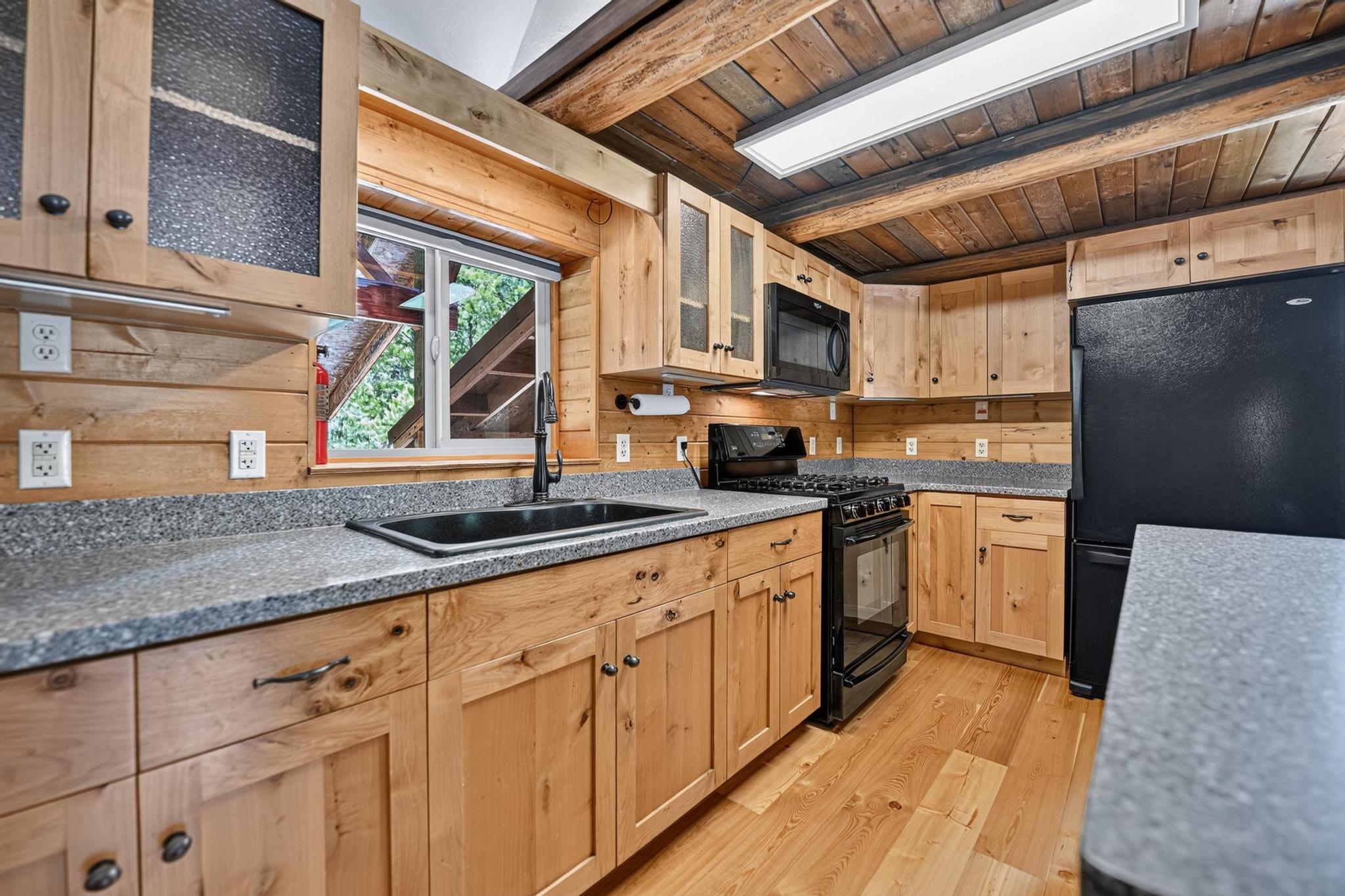9618 Us Highway 2 W Property Photo 16