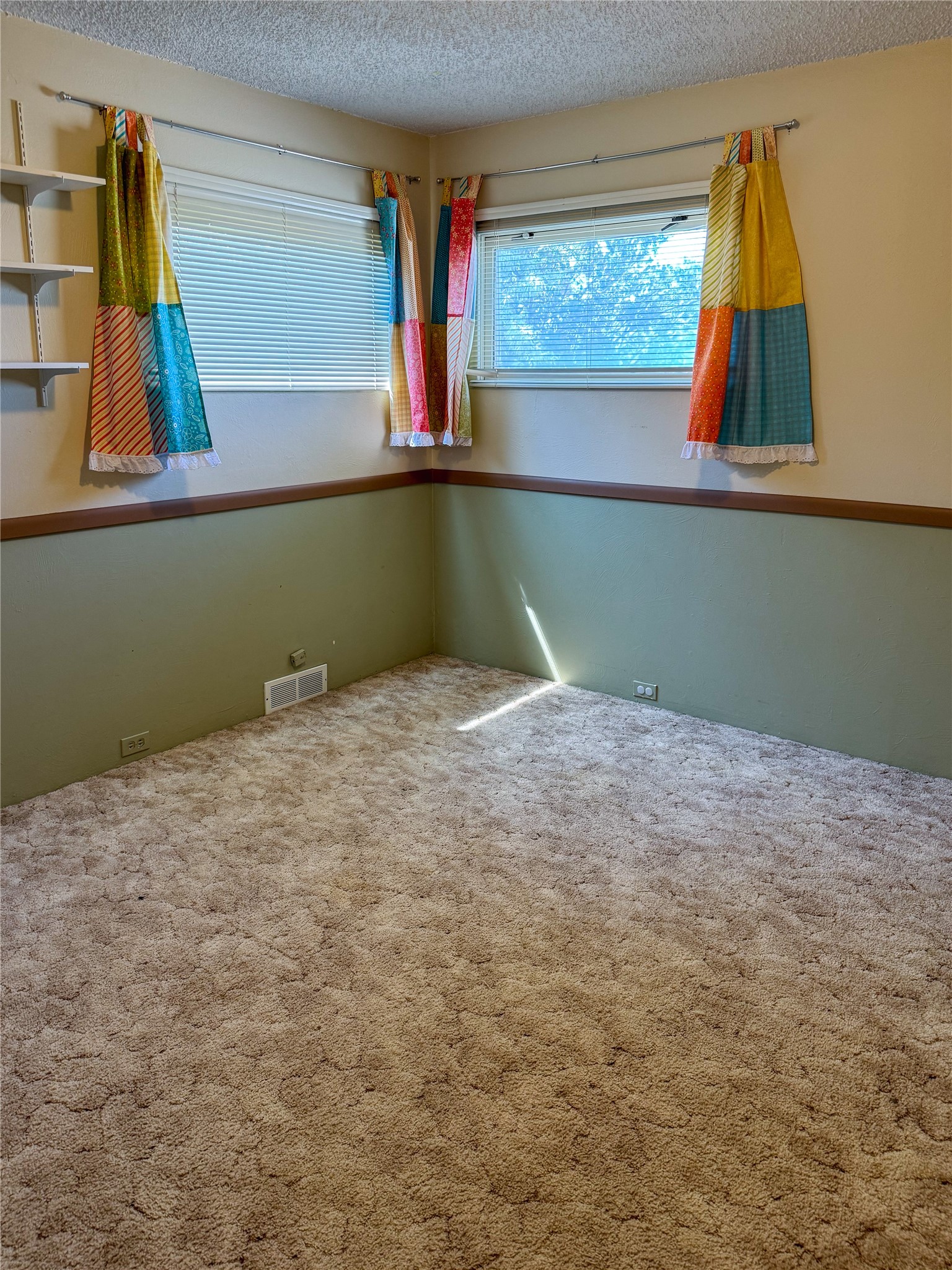 2 Robinson Street Property Photo 14