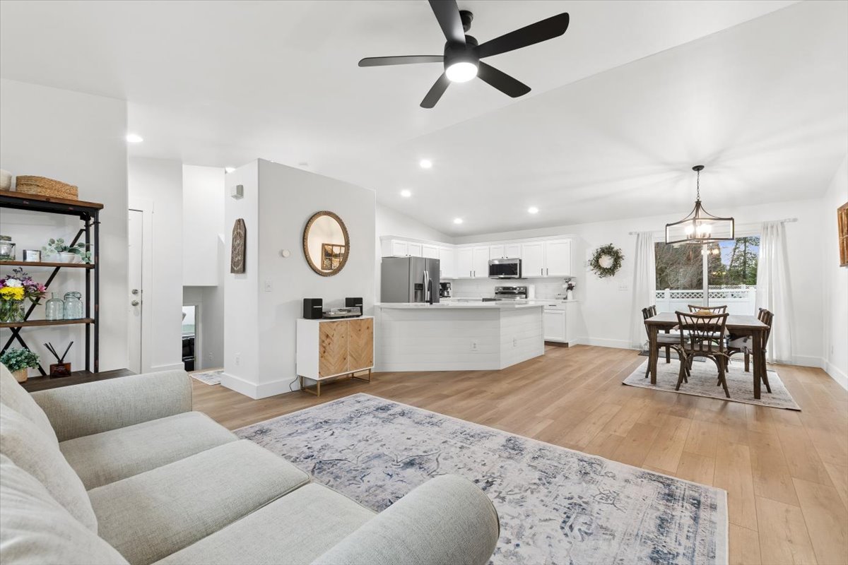 7 Grace Road Property Photo 5