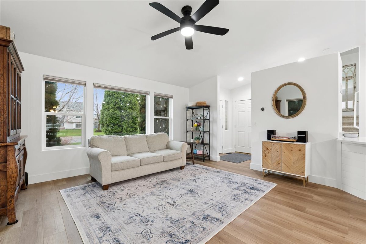 7 Grace Road Property Photo 6