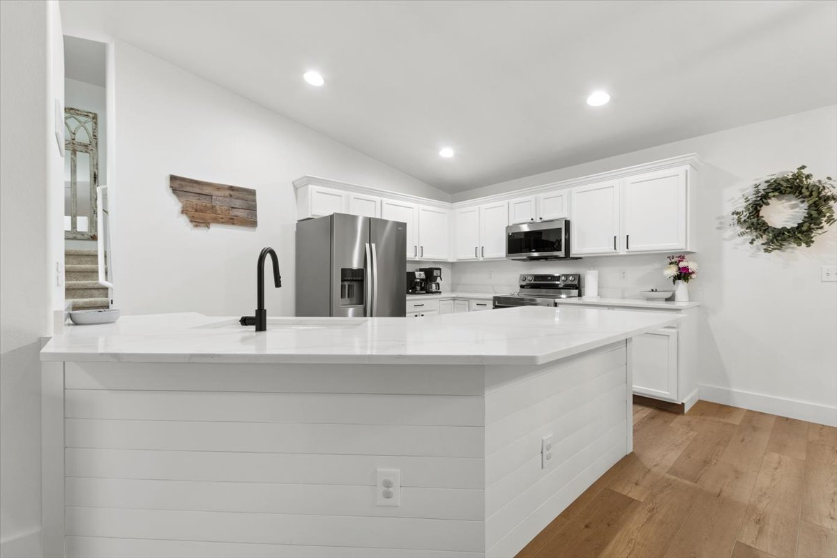 7 Grace Road Property Photo 14