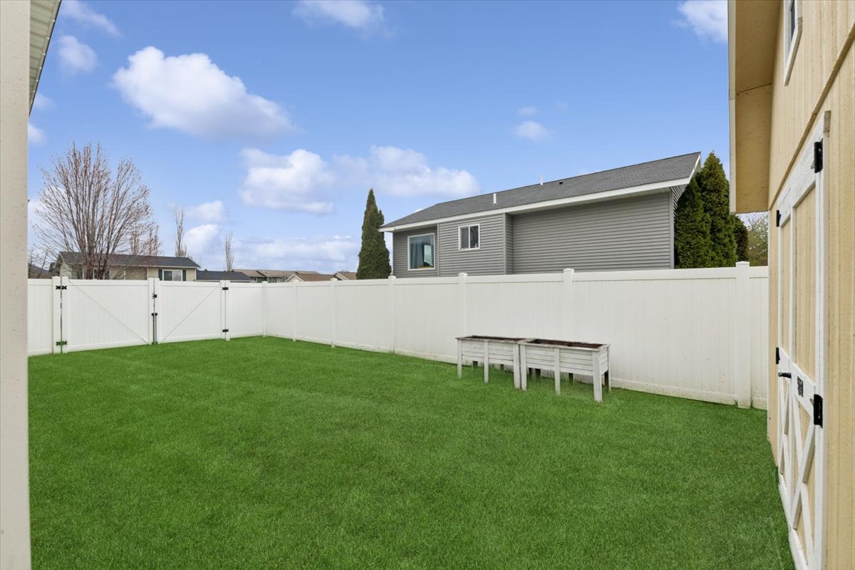 7 Grace Road Property Photo 36