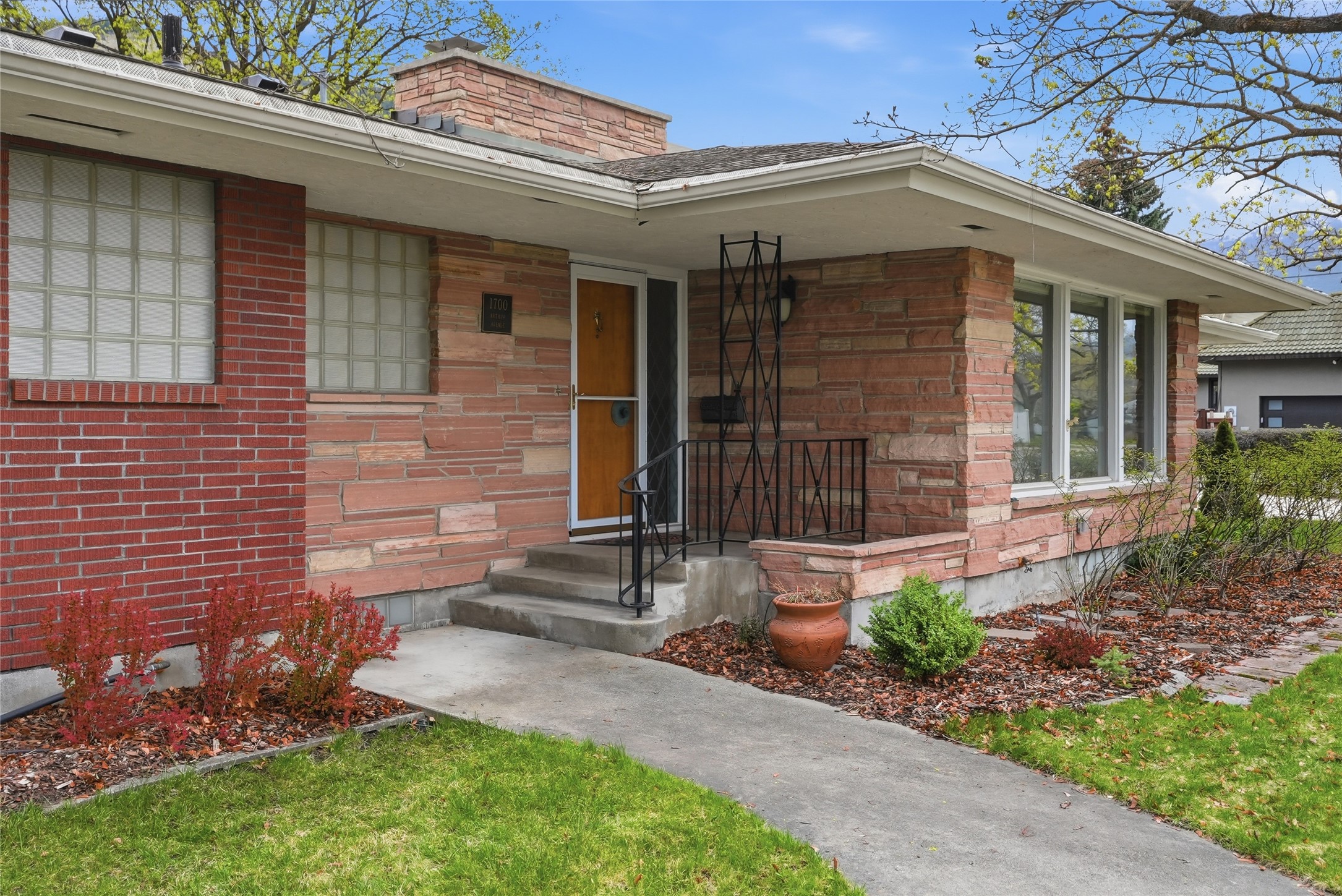 1700 Arthur Avenue Property Photo 6